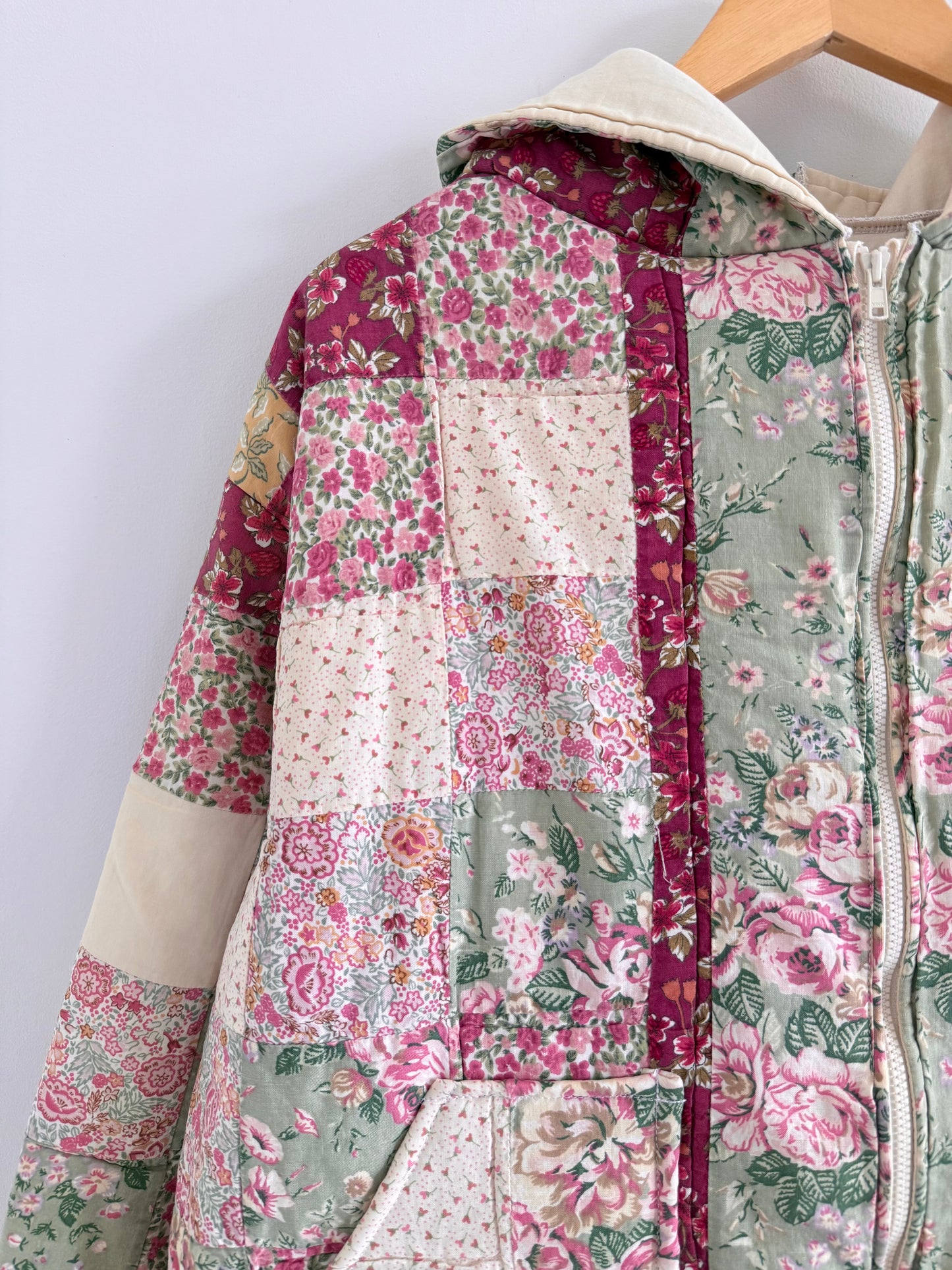 Quilt Hooded Jacket - L