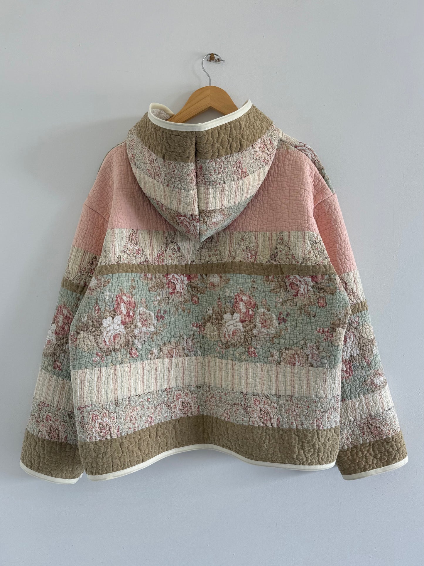 Quilt Hooded Jacket - XL