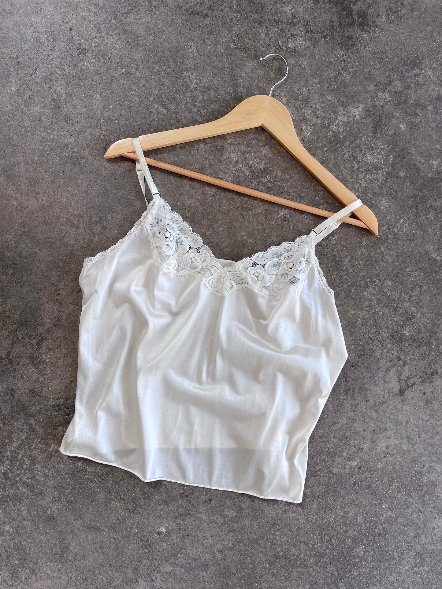 Slip Tank - M