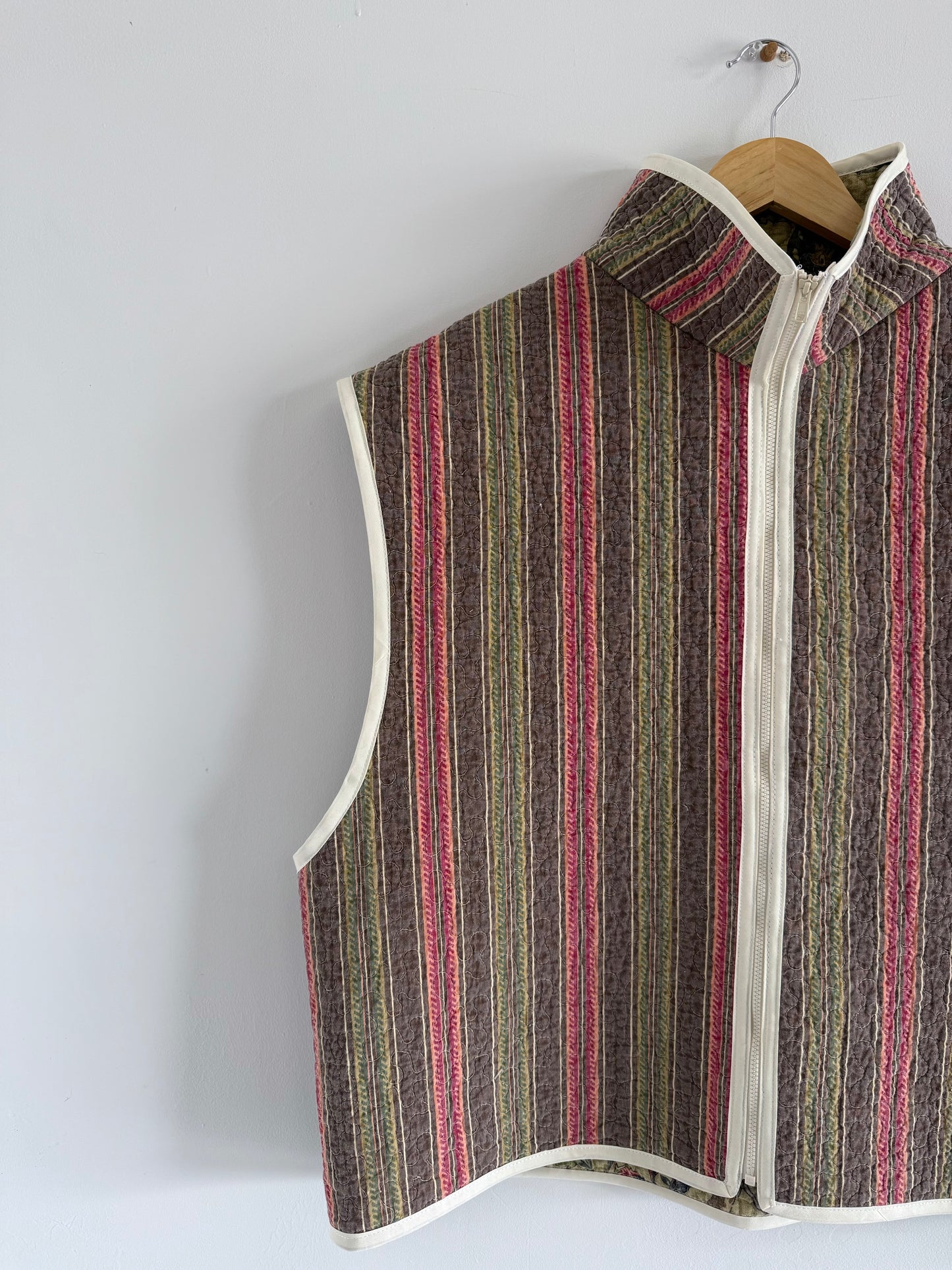 Quilt Zip Up Vest - XL