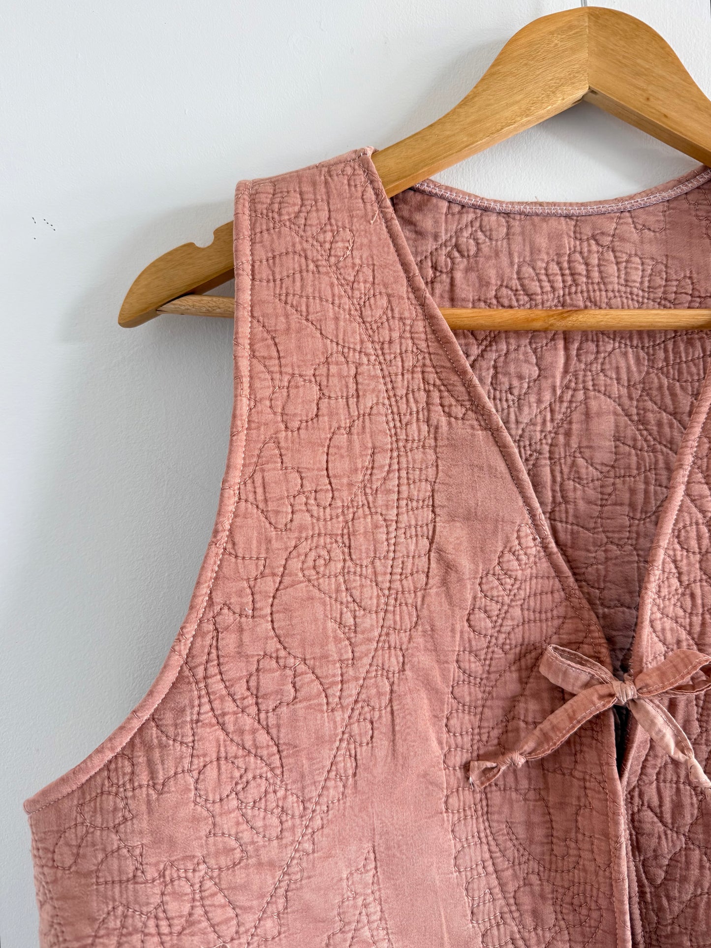 Quilt Tie Vest - L