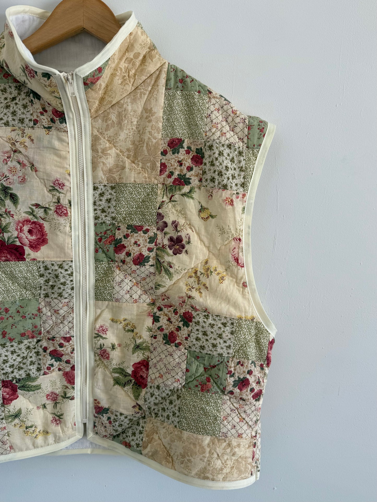 Quilt Zip Up Vest - XL