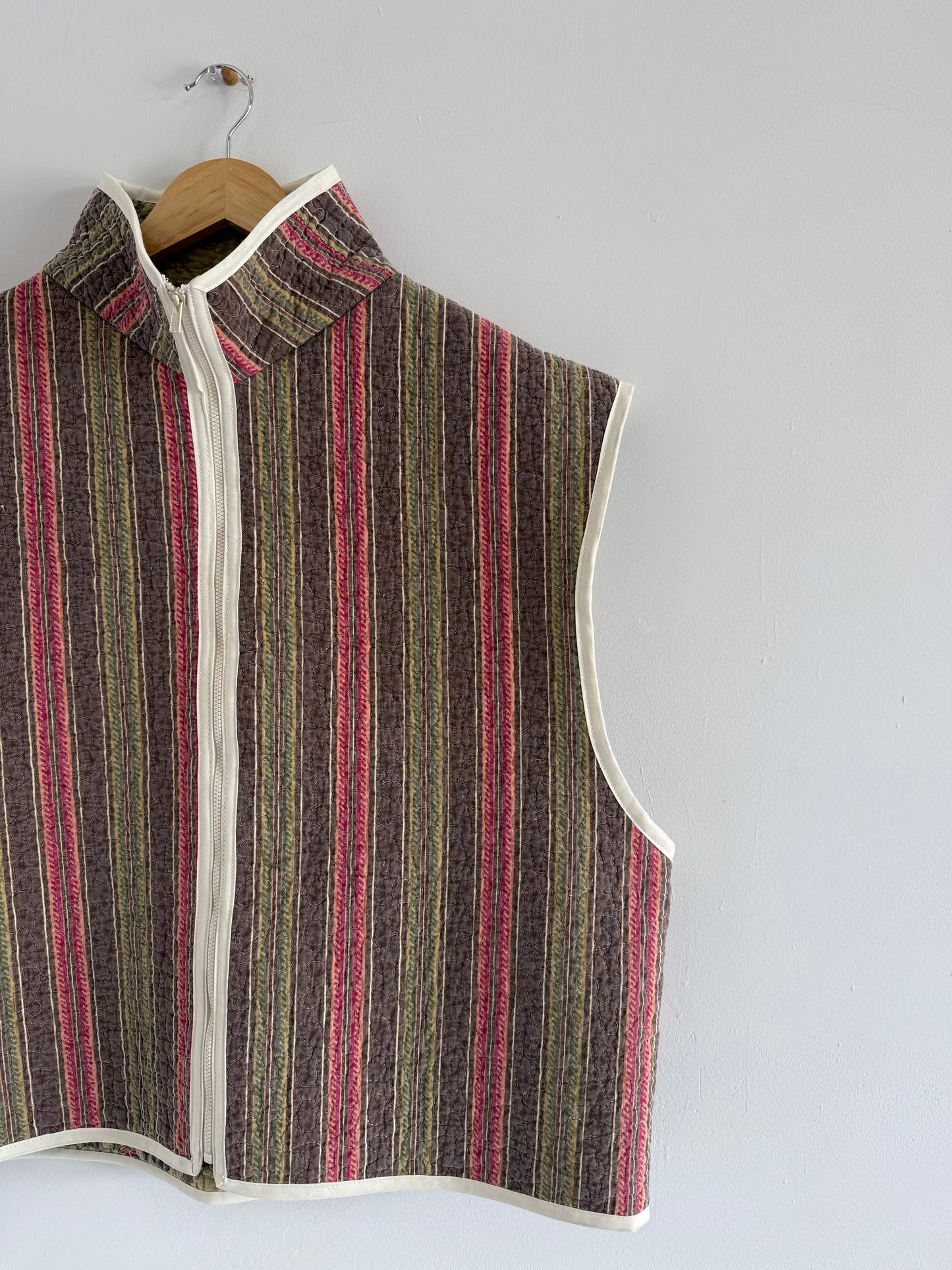 Quilt Zip Up Vest - XL