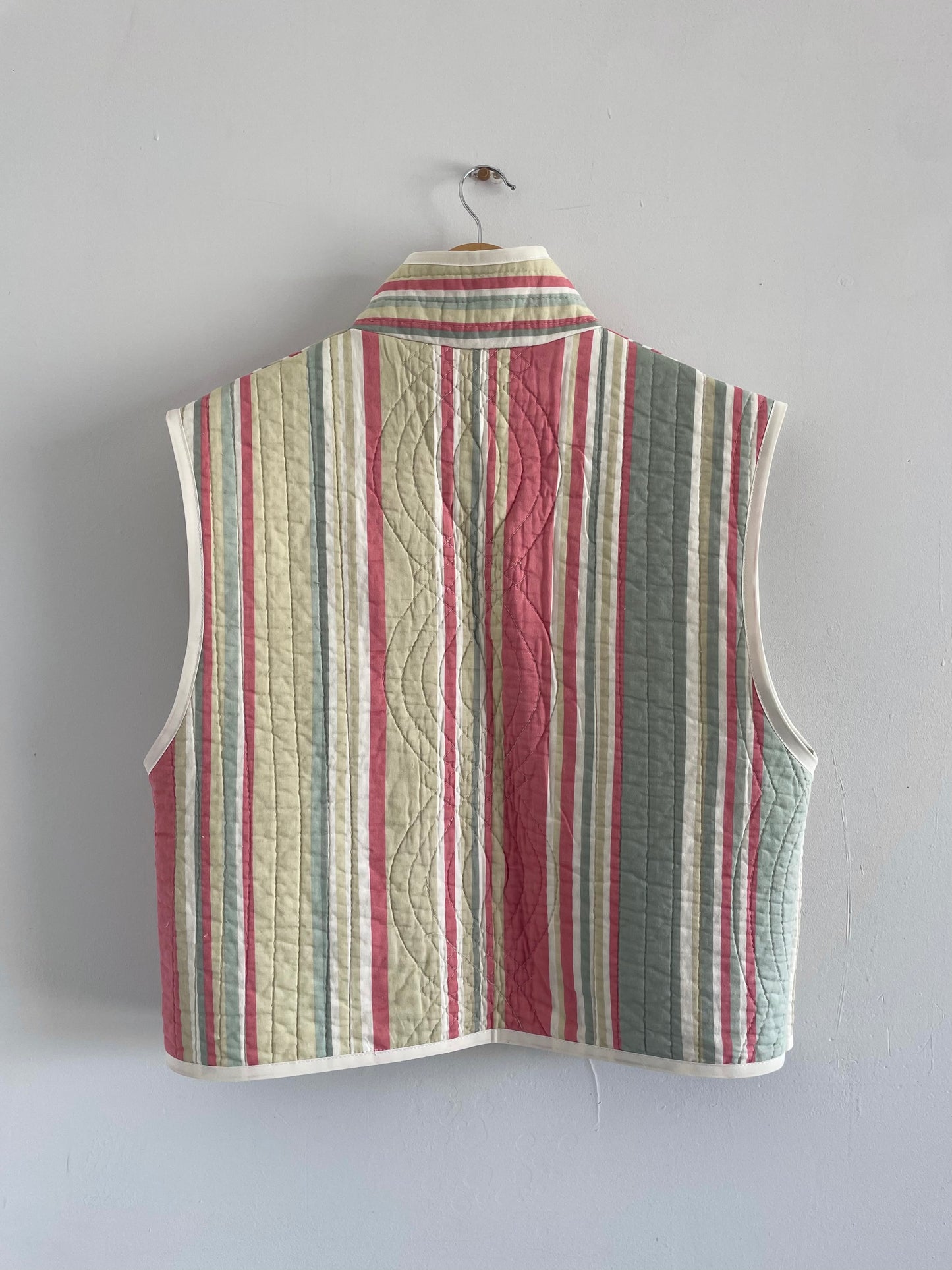 Quilt Zip Up Vest - M