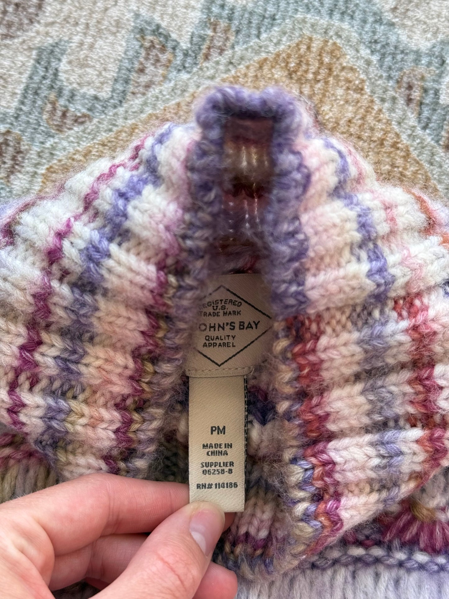 Sweater - M