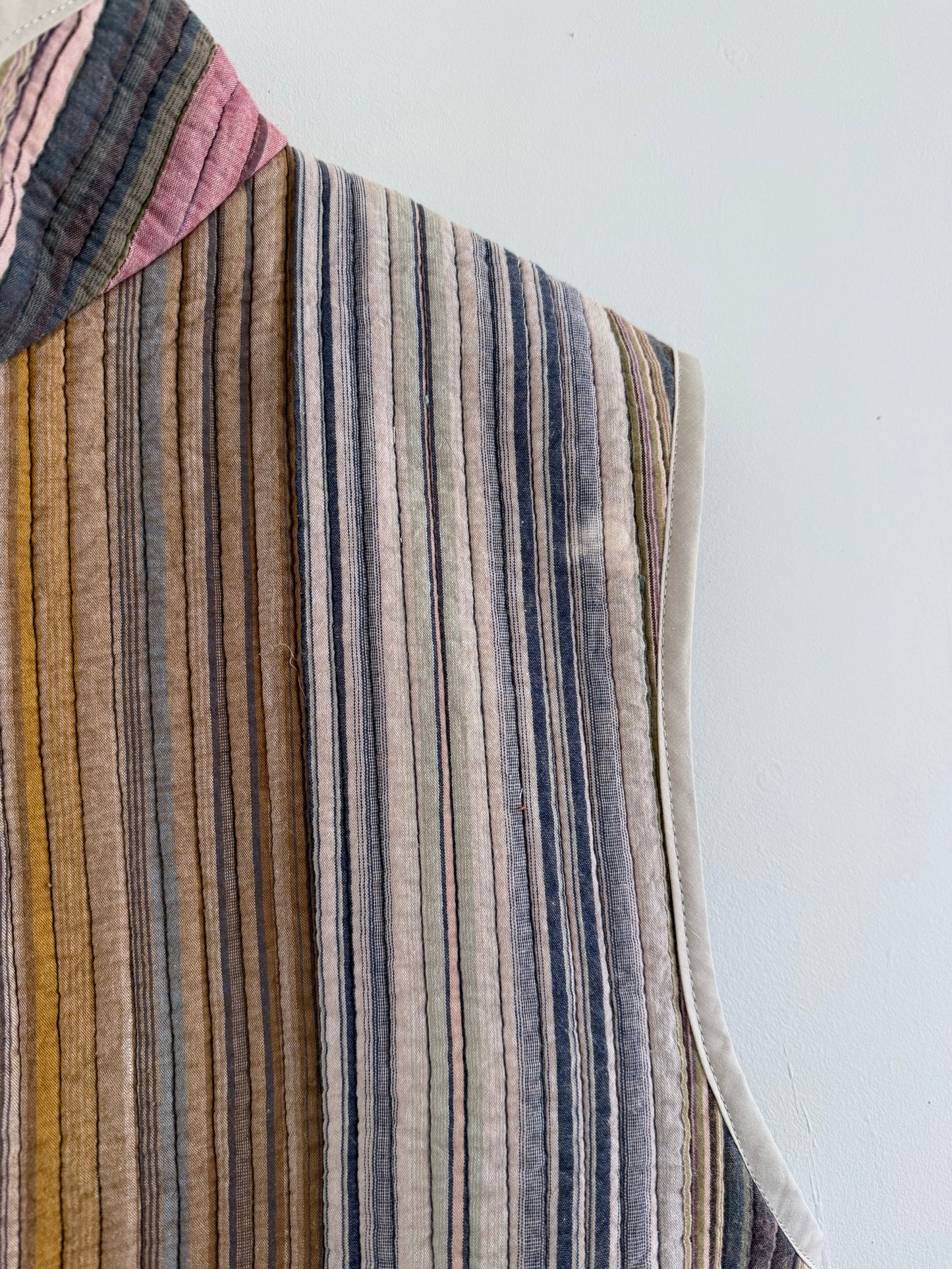 Quilt Zip Up Vest - L
