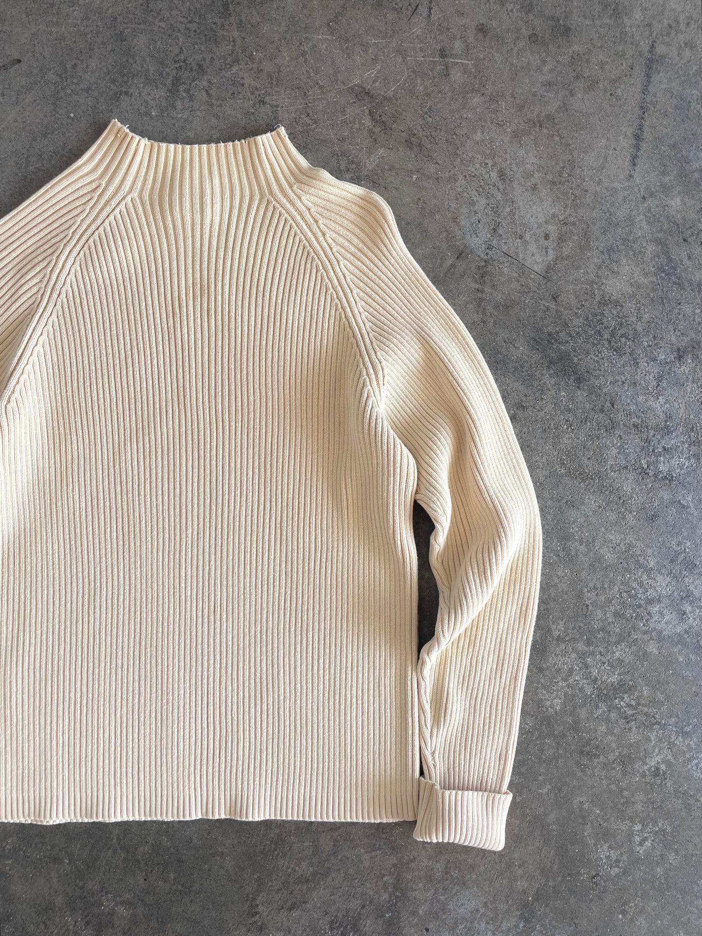 Mockneck Ribbed Sweater - M