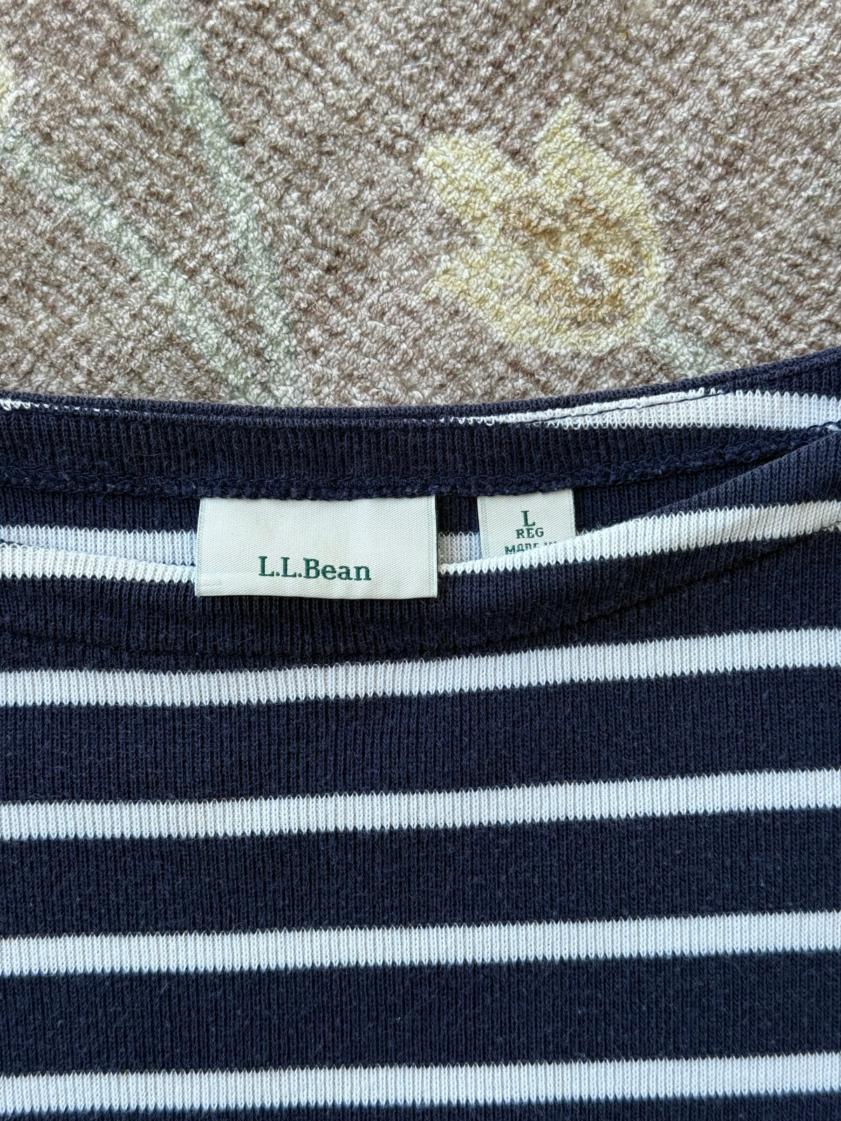 Striped 3/4 Sleeve Top - L