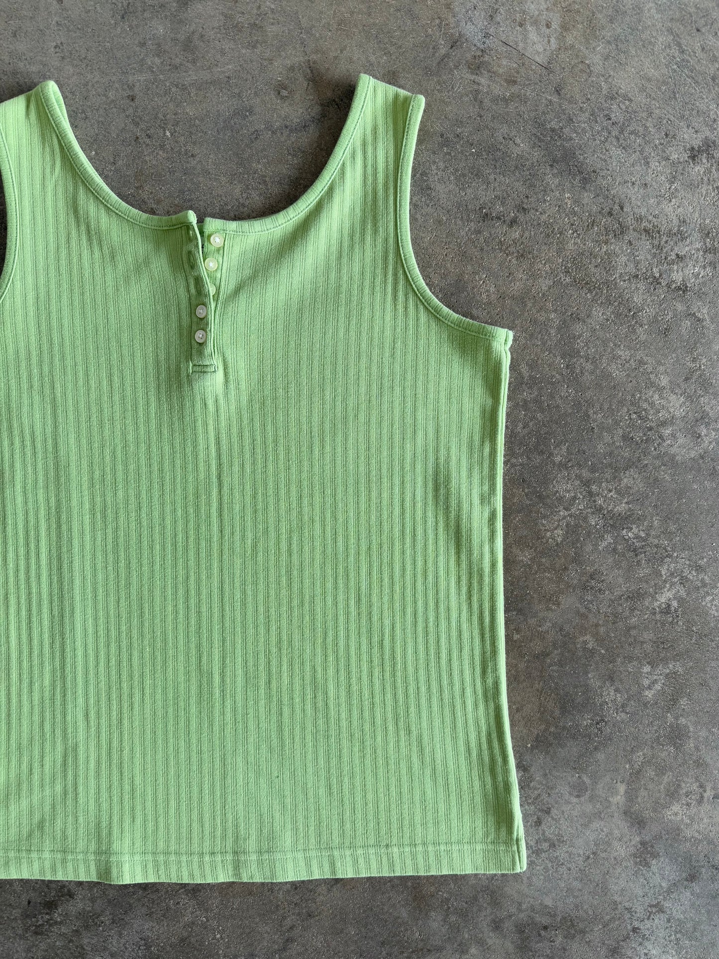 Button Tank - M