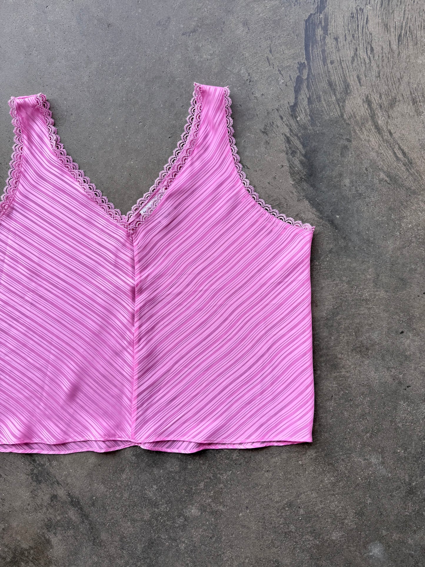 Slip Tank - L