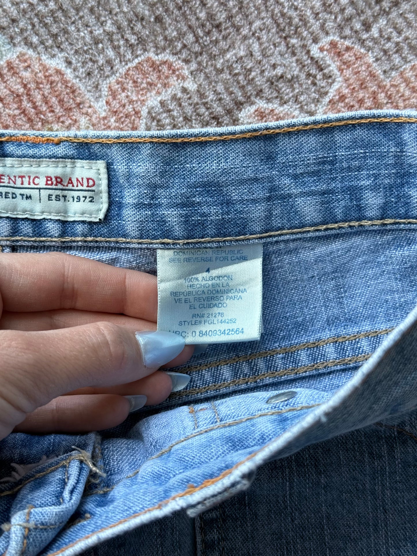 Cargo Denim Shorts - 28” x 6.5”