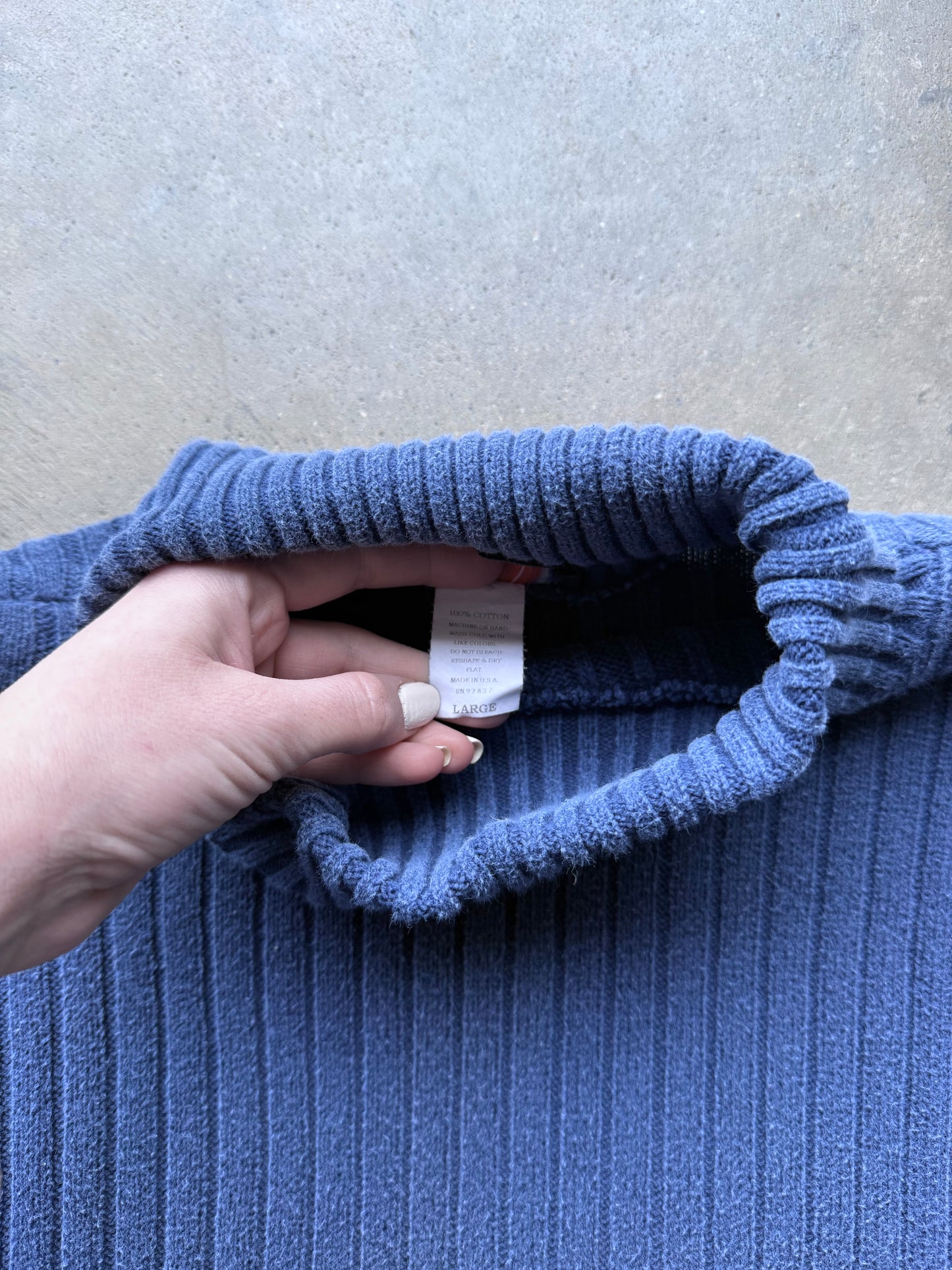 Turtleneck Sweater - L