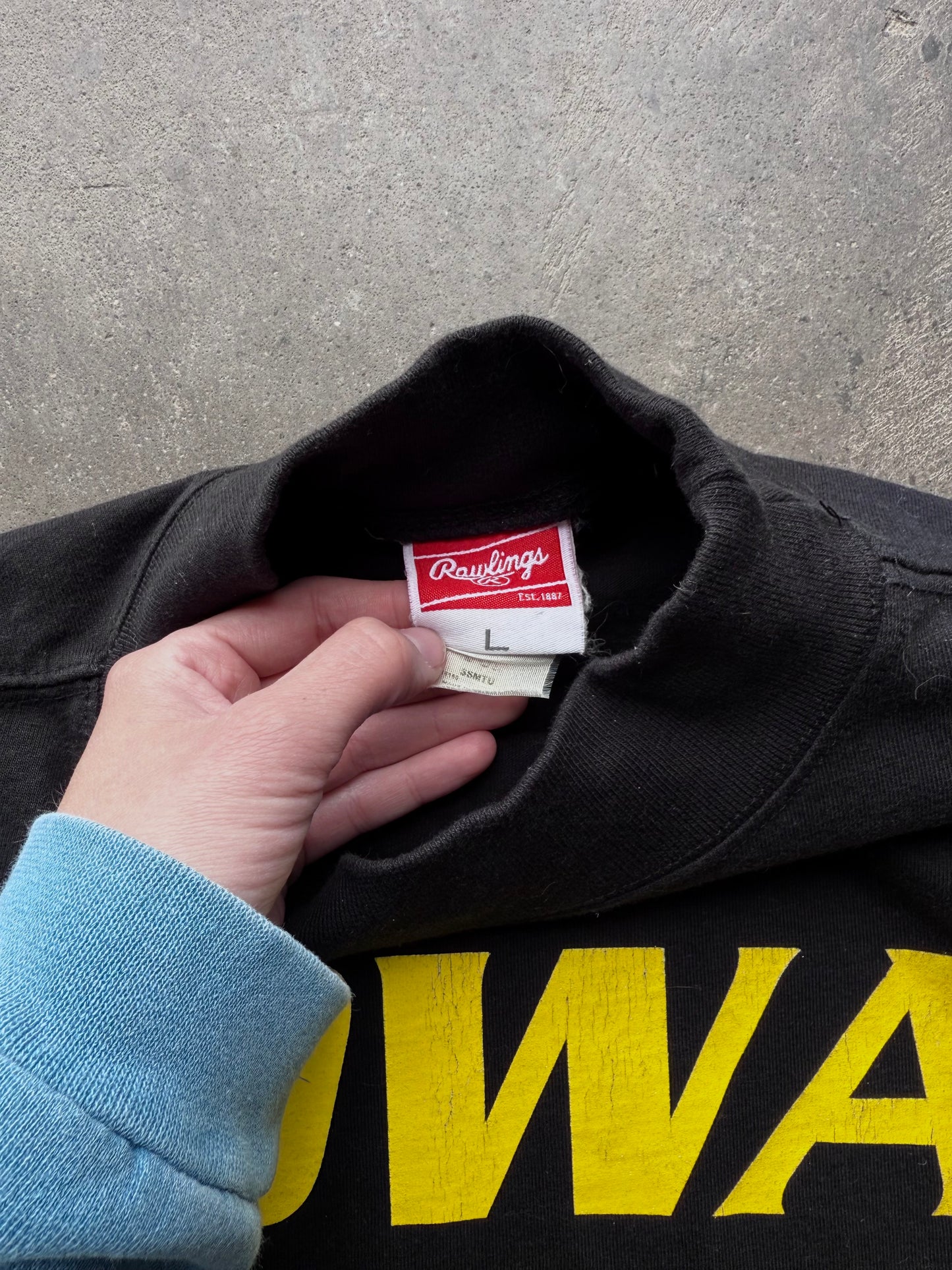 Iowa Mockneck Tee - L