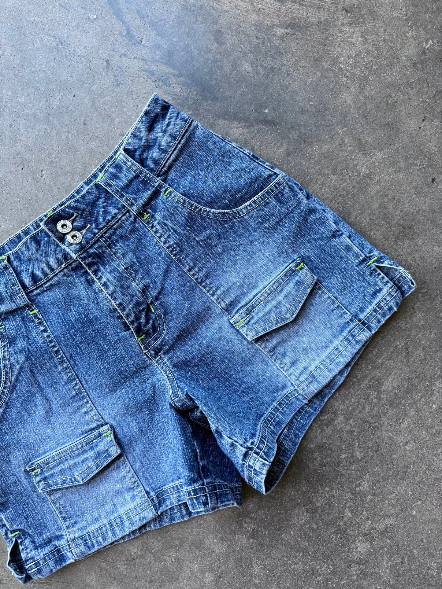 Cargo Denim Shorts - 28x4.5
