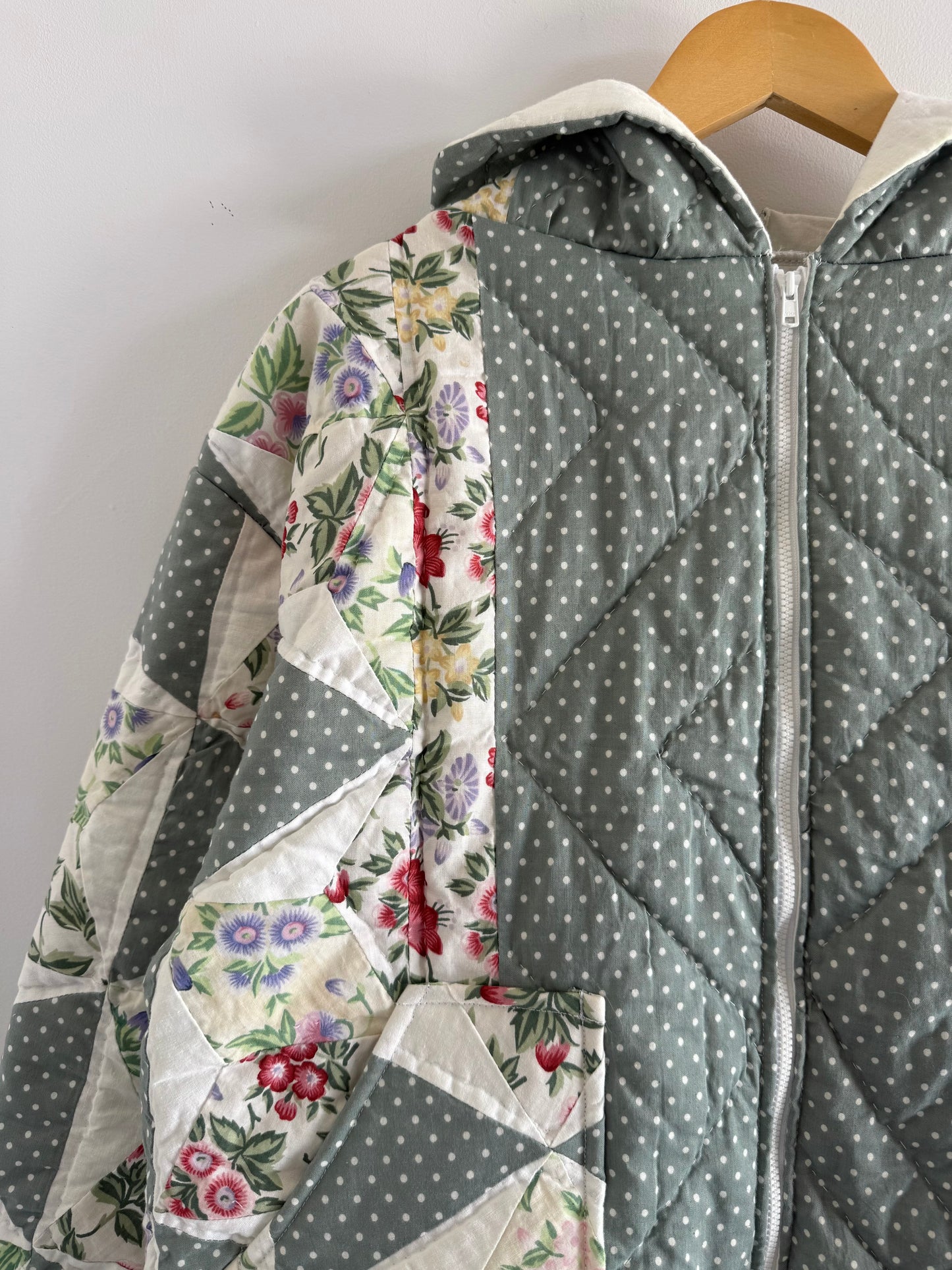 Quilt Hooded Jacket - L