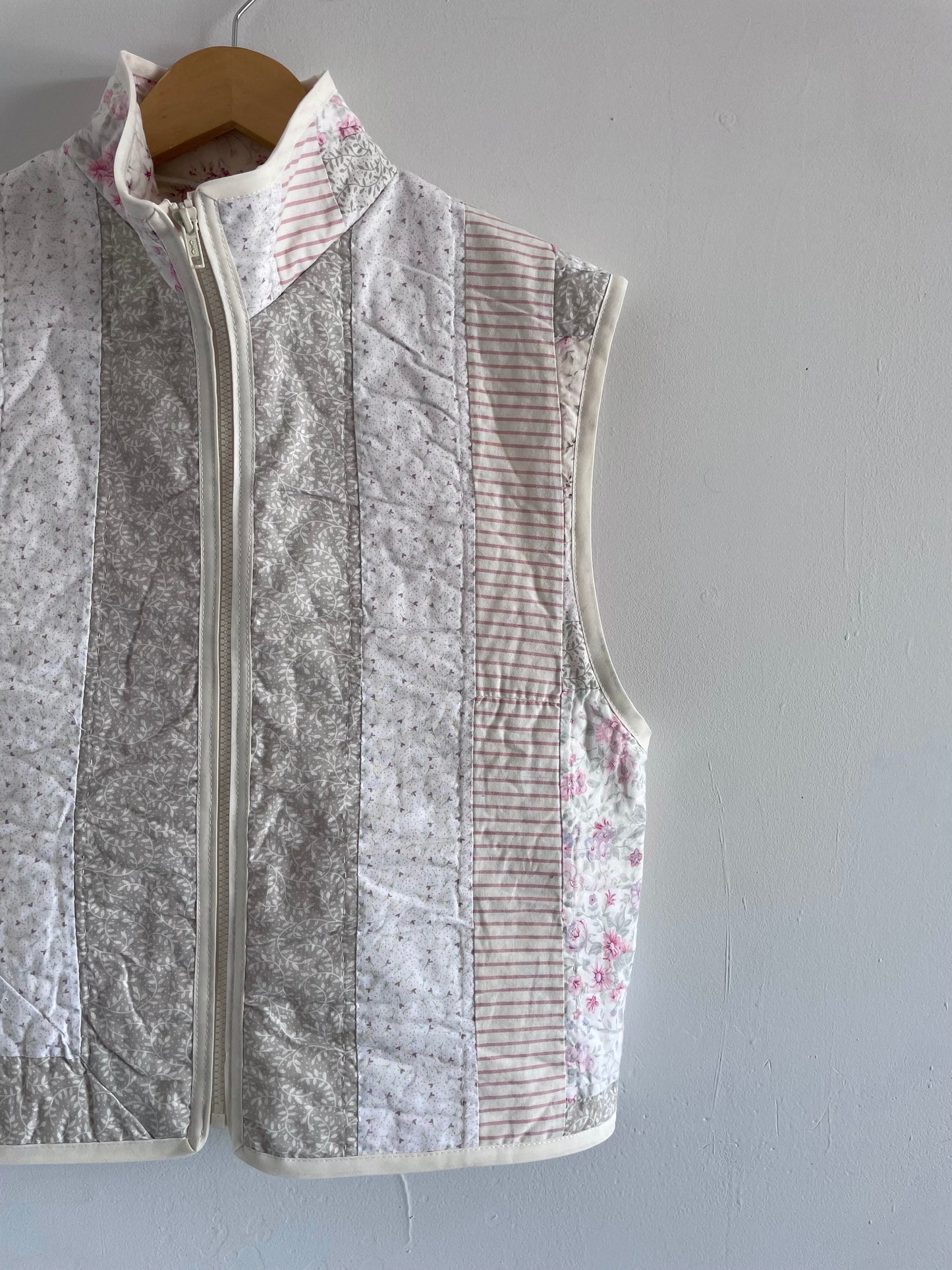 Quilt Zip Up Vest - S