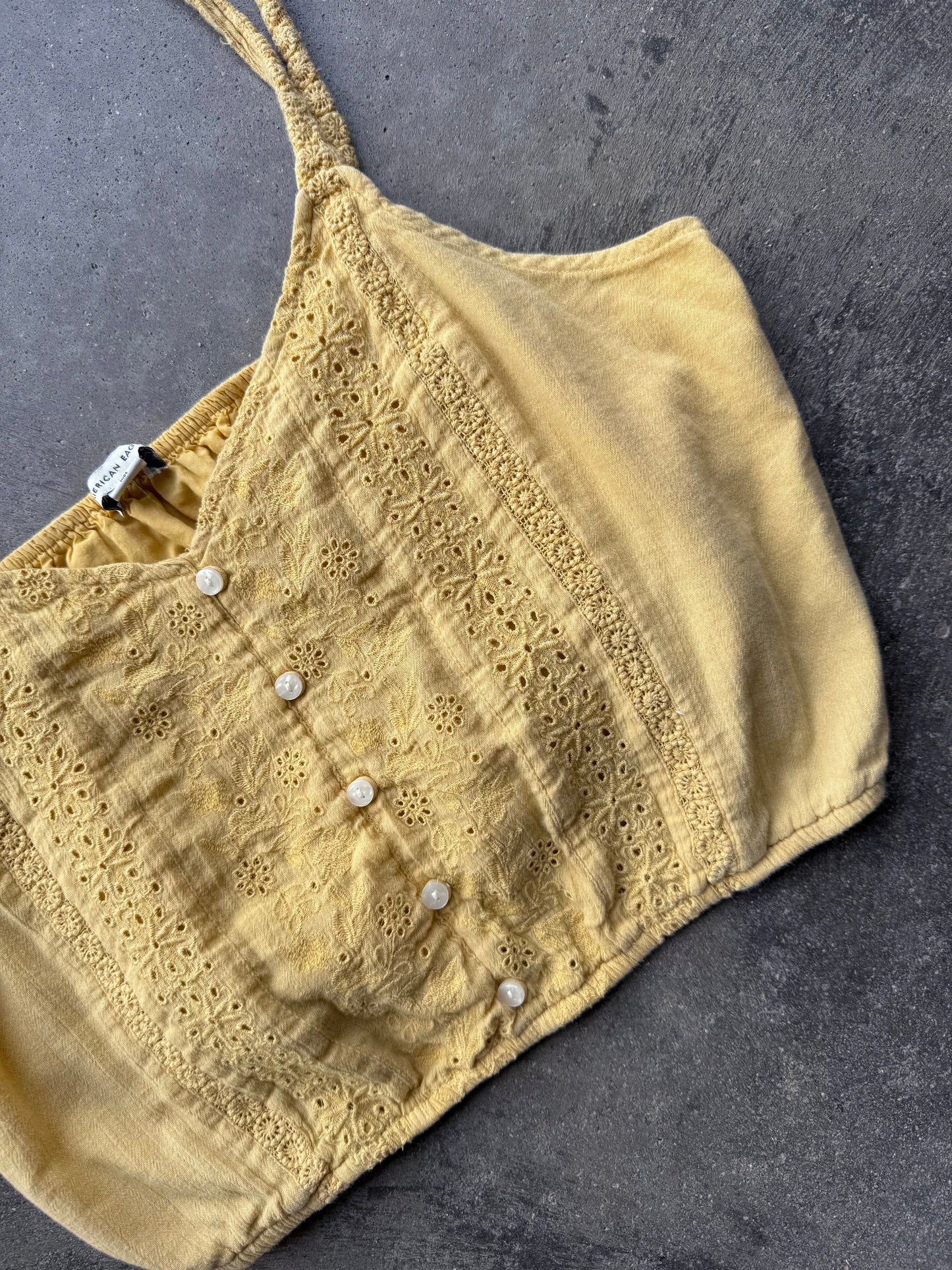 Eyelet Tank - L