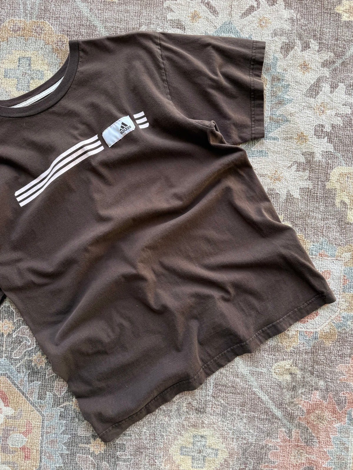 Adidas Tee - L