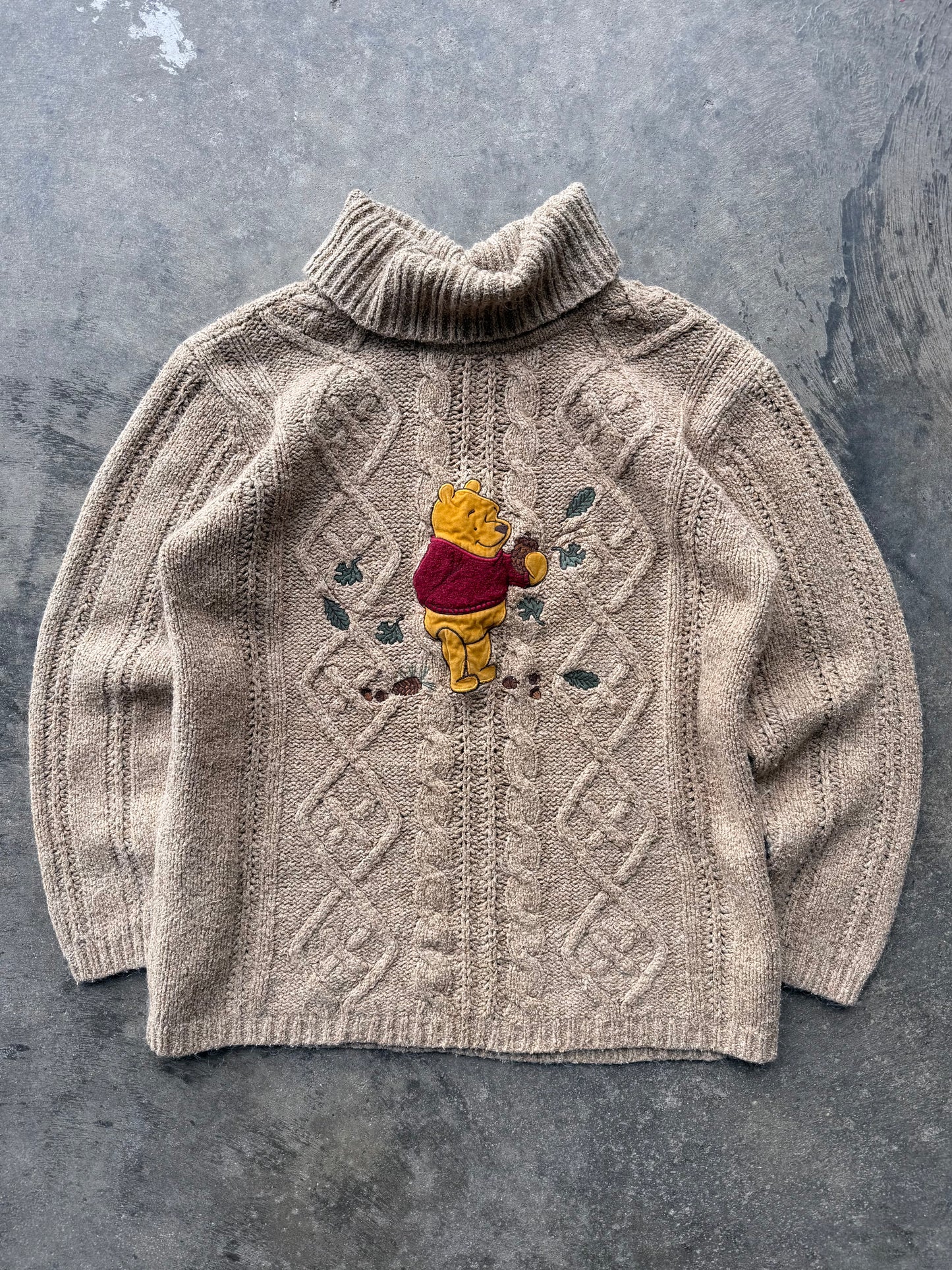 Pooh Sweater - M