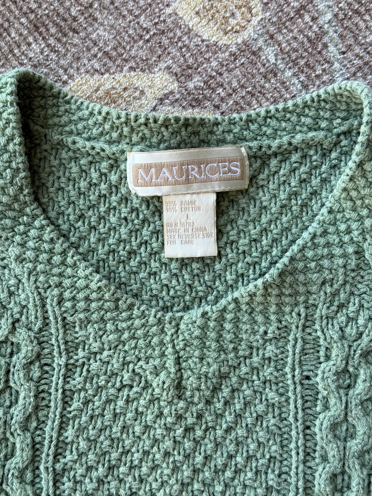 Sweater - L