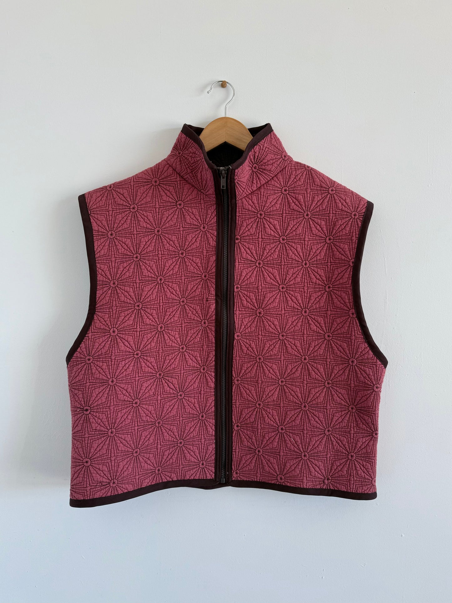 Quilt Zip Up Vest - L