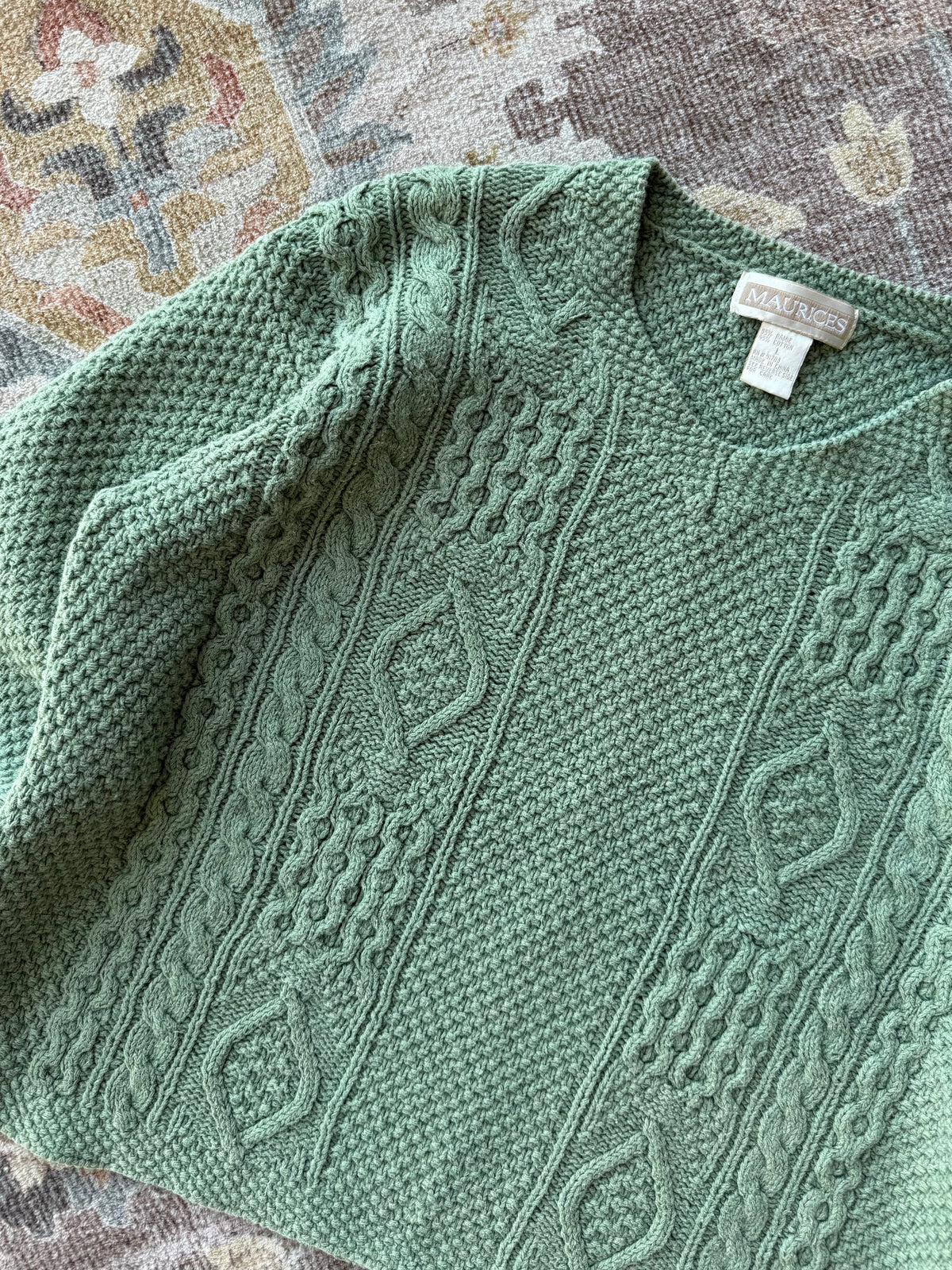 Sweater - L