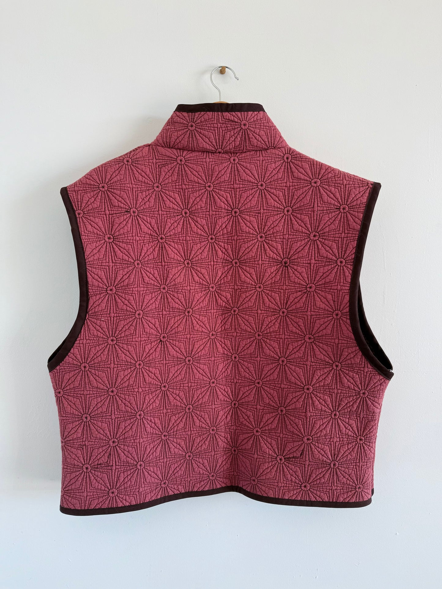 Quilt Zip Up Vest - L