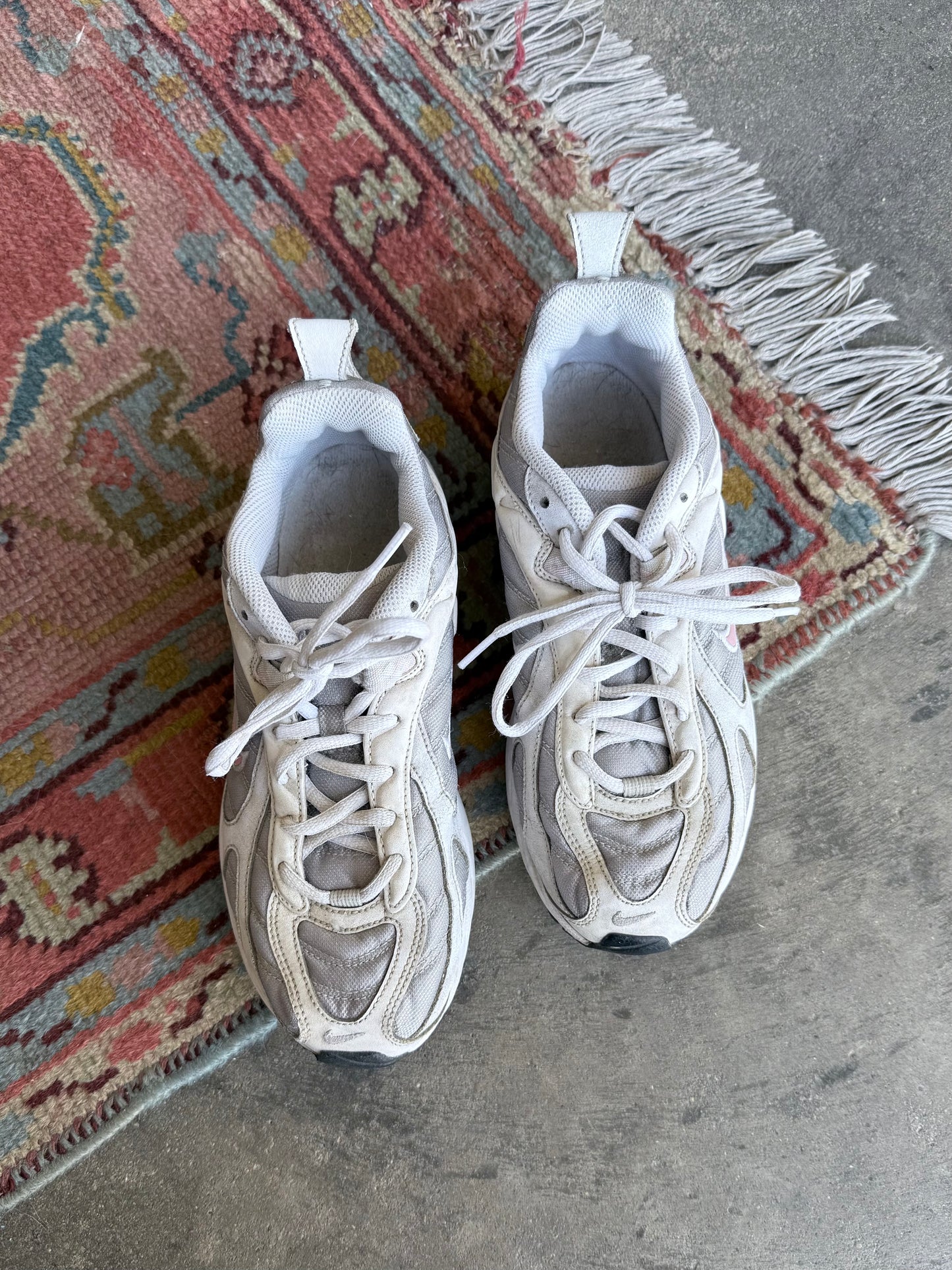 Nike Sneakers - 8.5