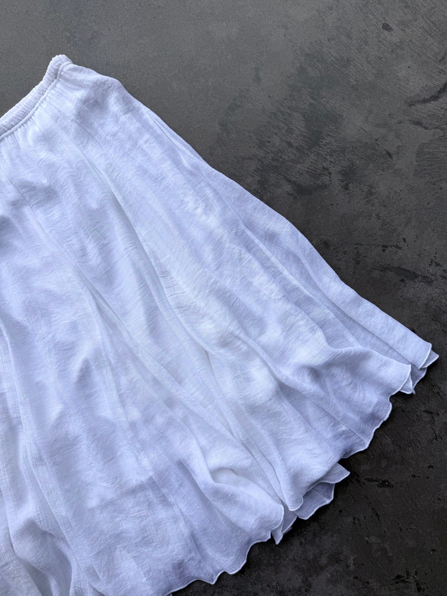 Flowy Midi Skirt - M