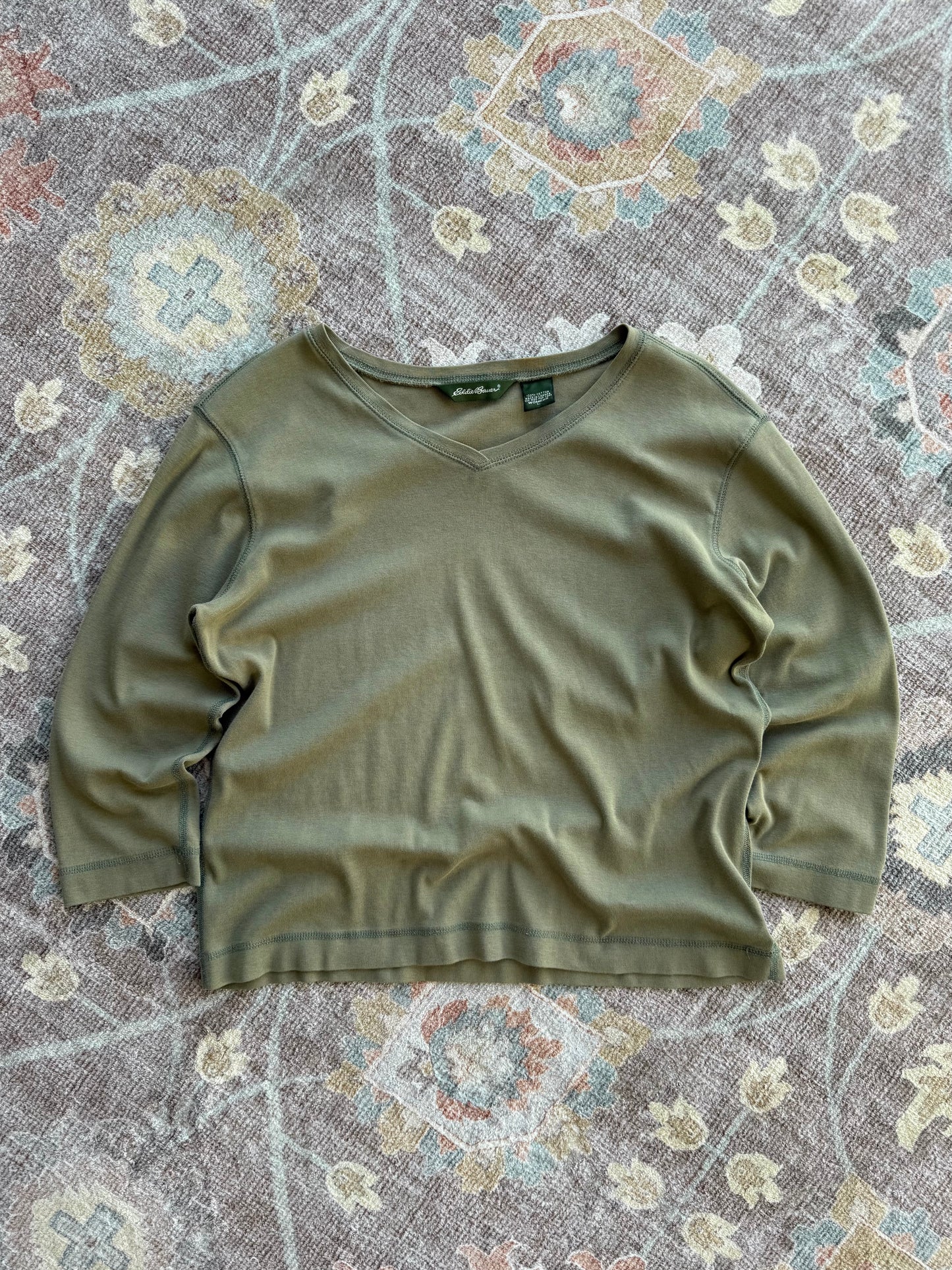 V-Neck 3/4 Sleeve - L