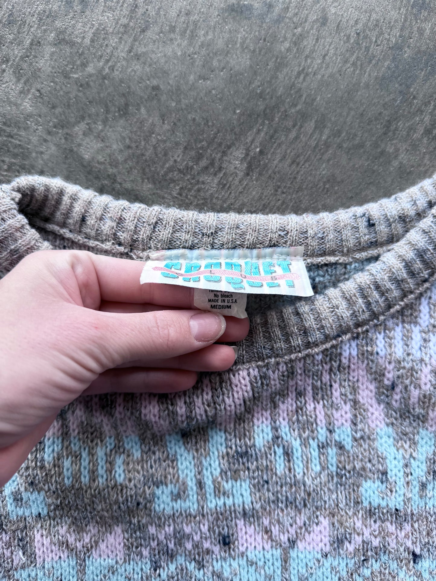 Sweater - M