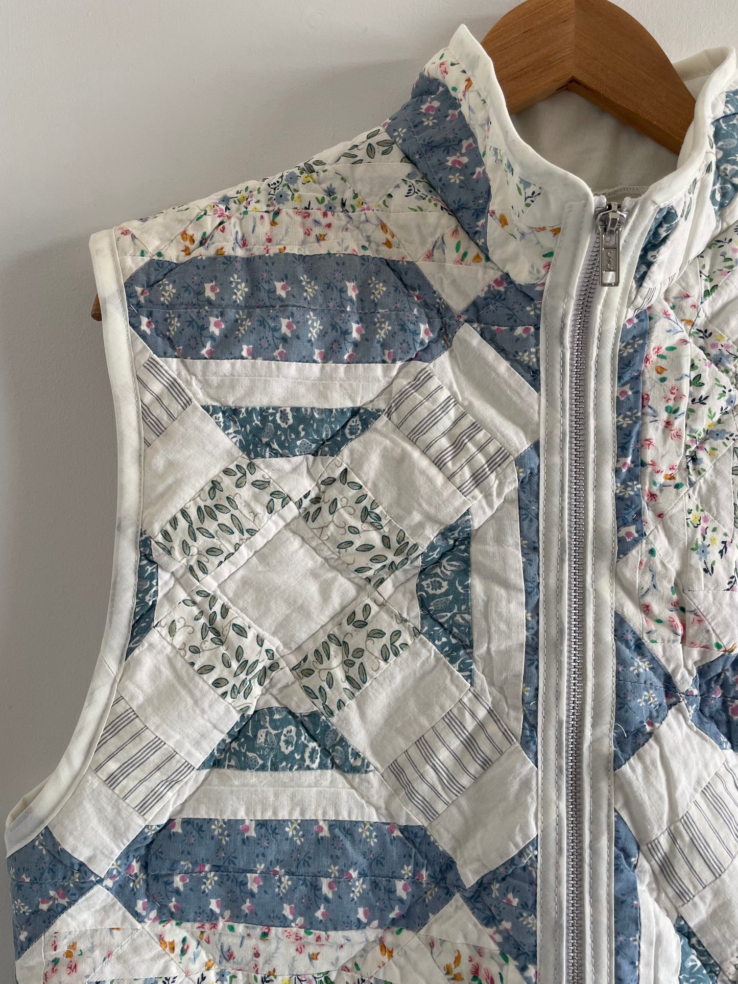 Quilt Zip Up Vest - S