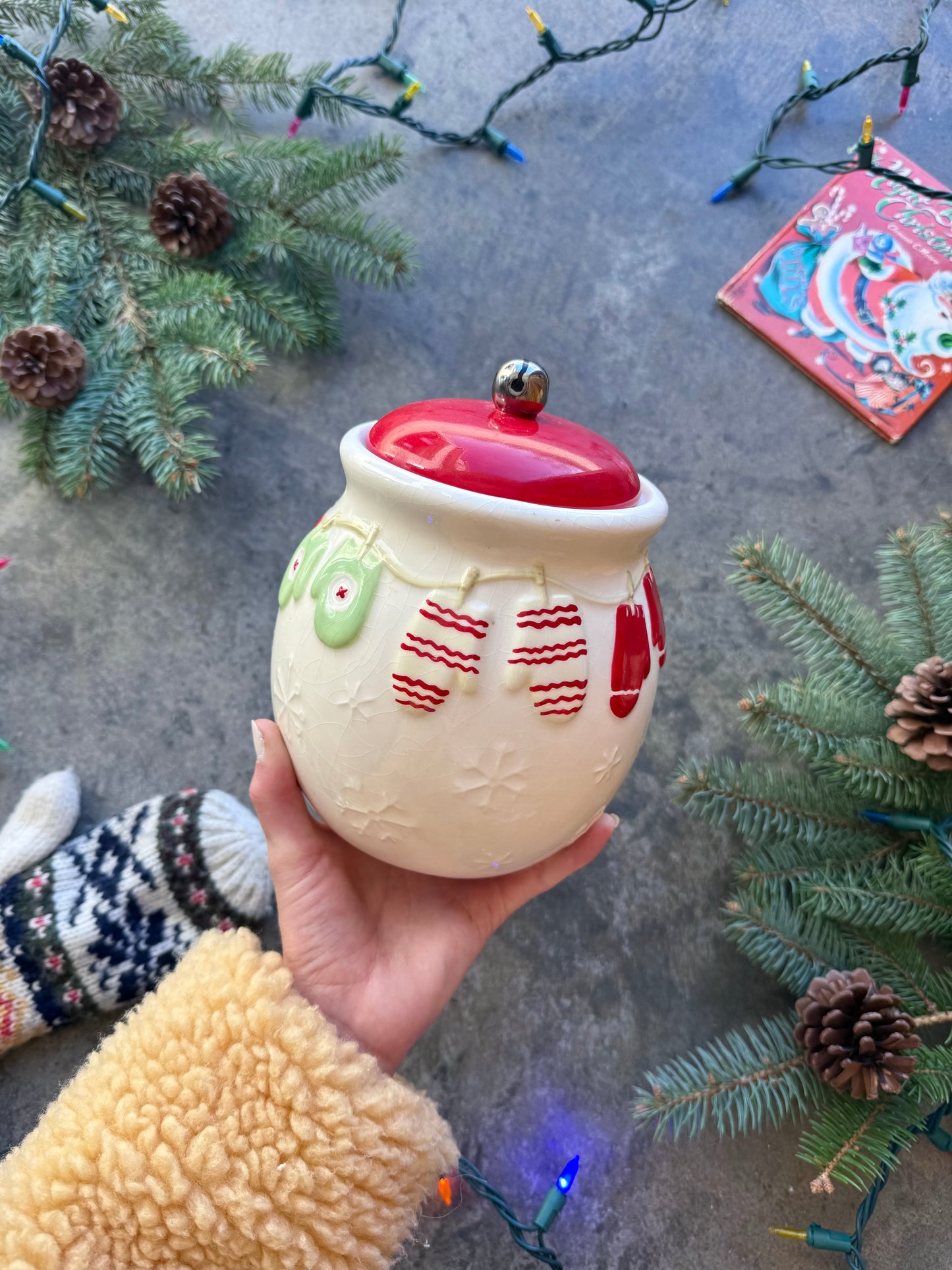 Mittens Cookie Jar