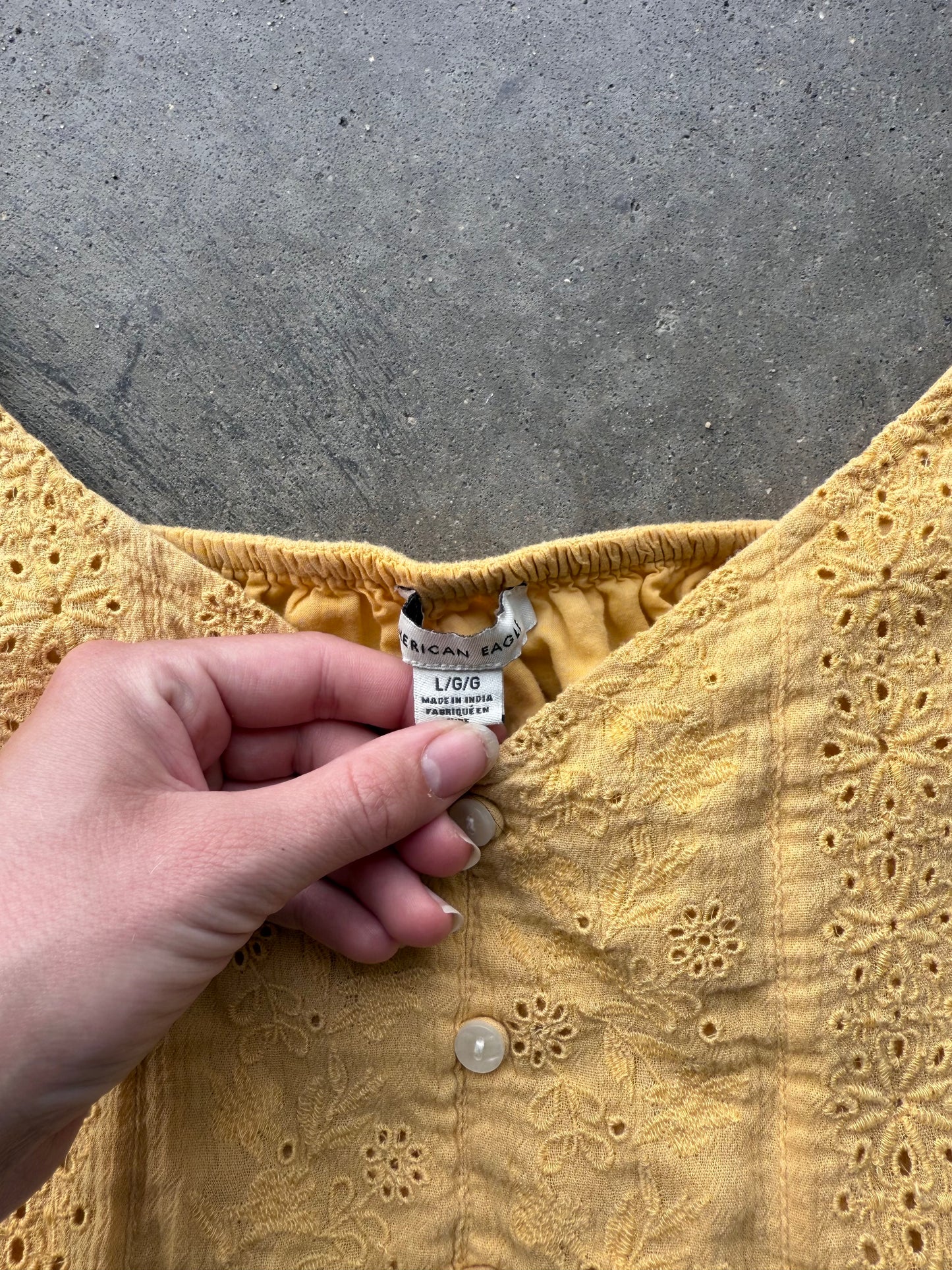 Eyelet Tank - L