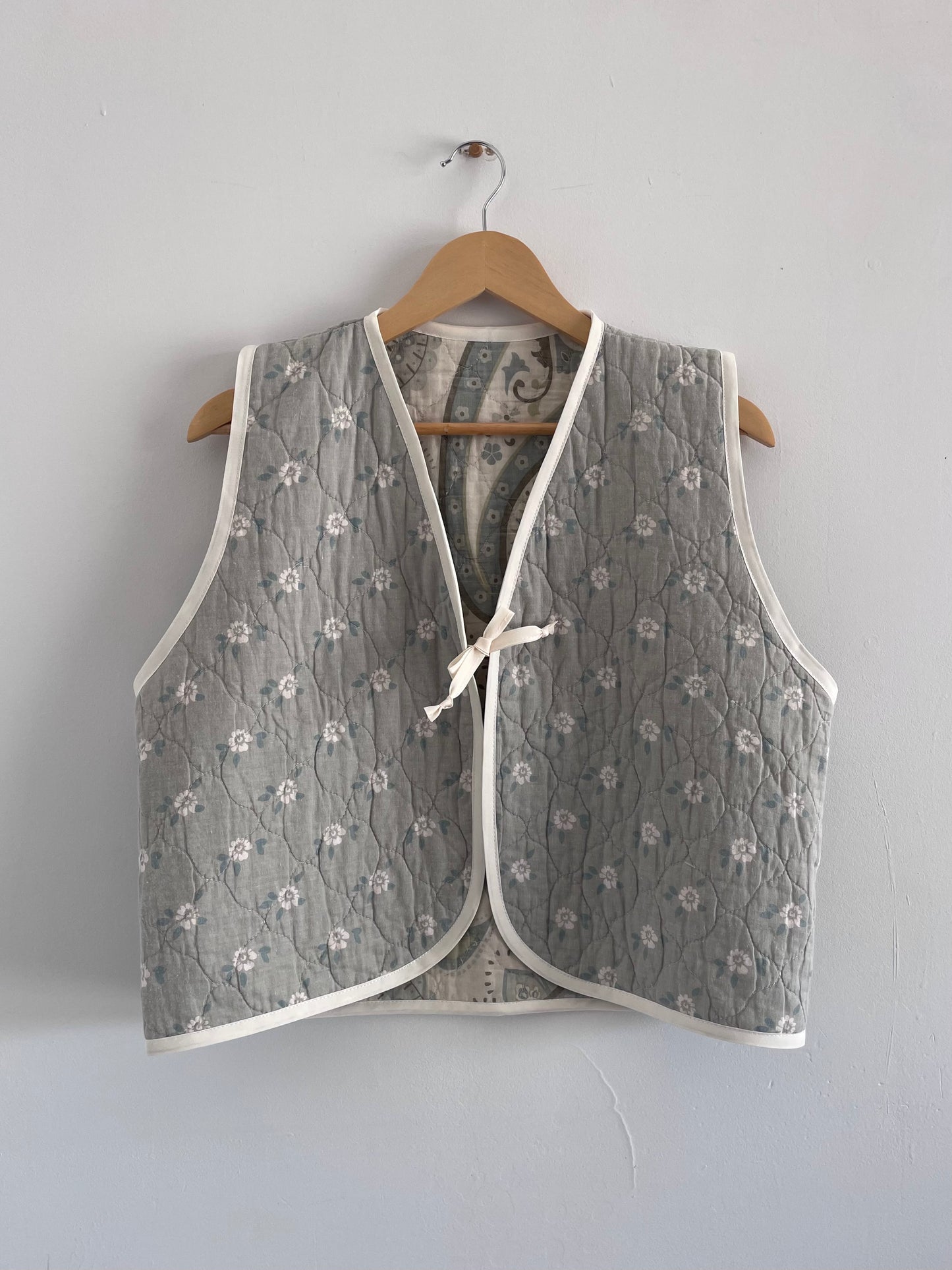 Quilt Tie Vest - L