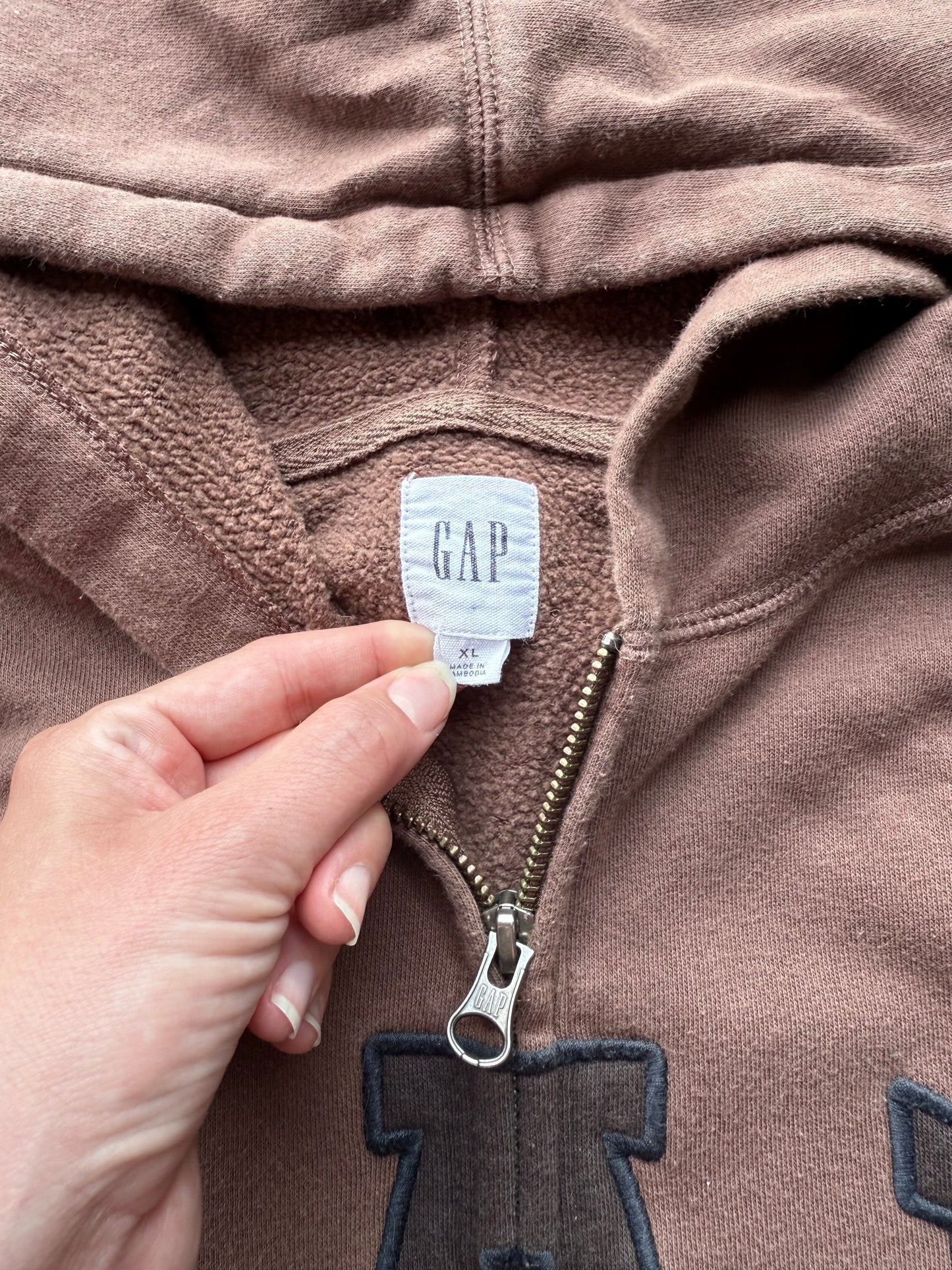 Zip Up Gap Hoodie - XL