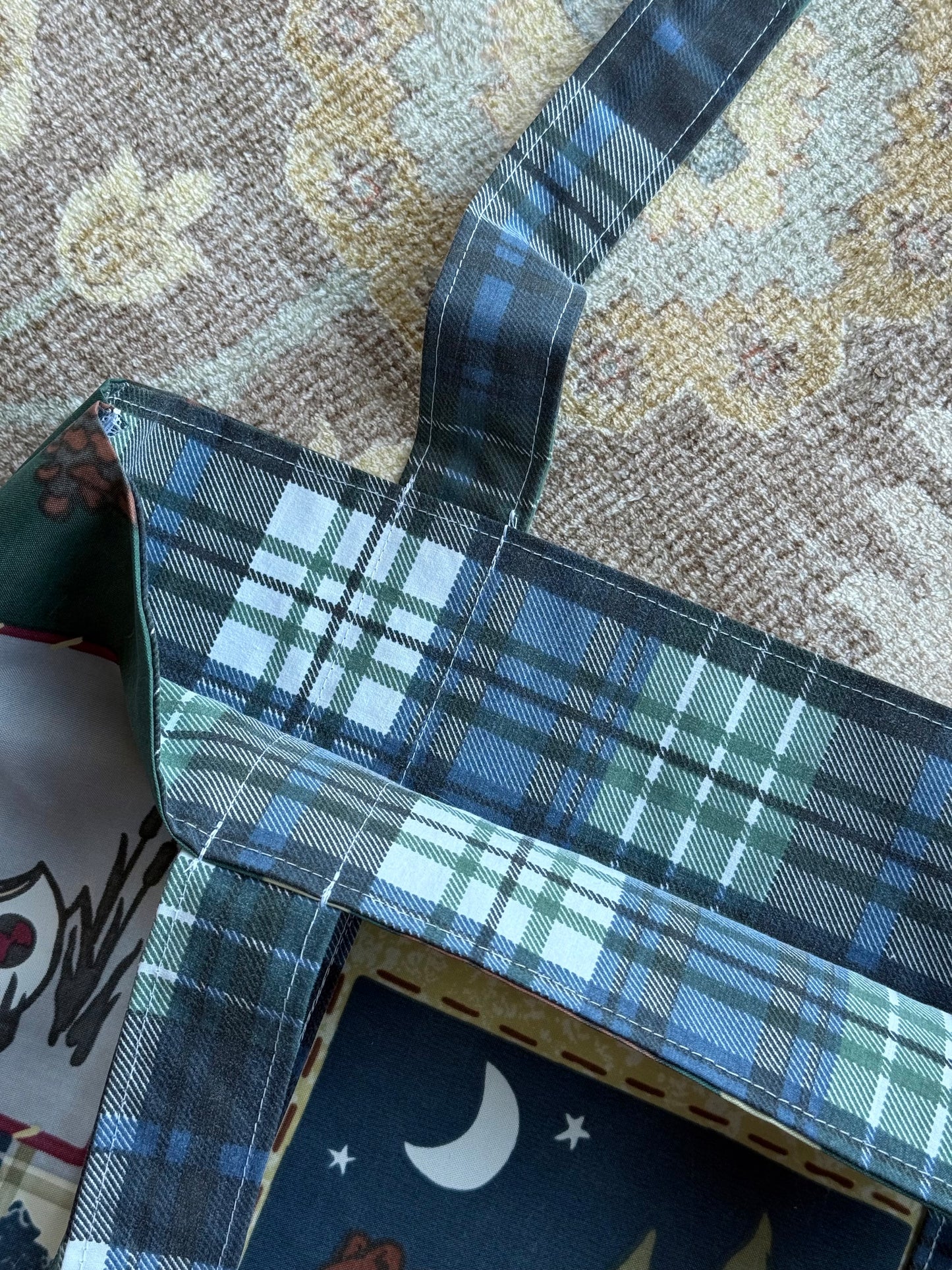 Pocket Tote