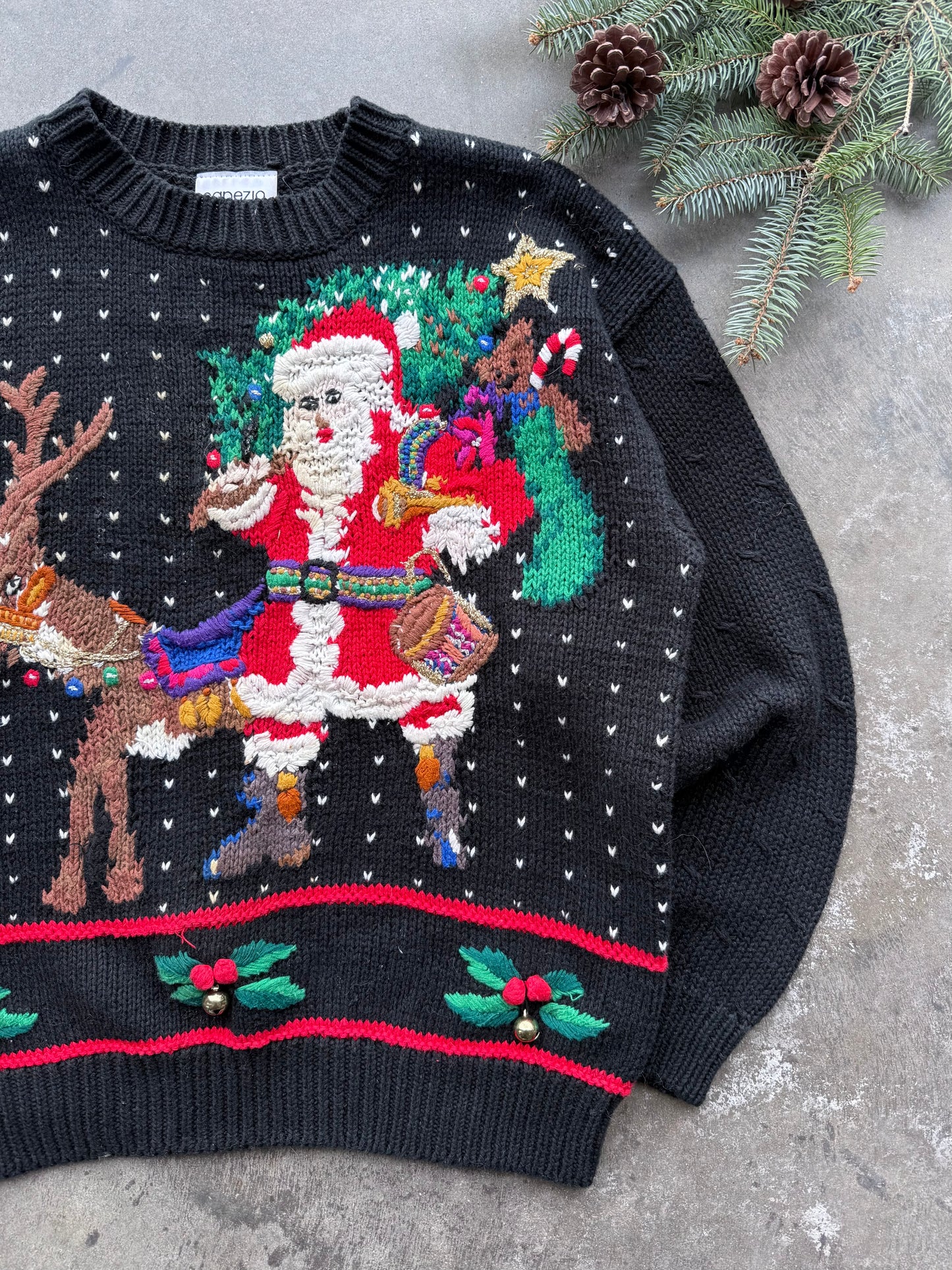 Santa Sweater - M