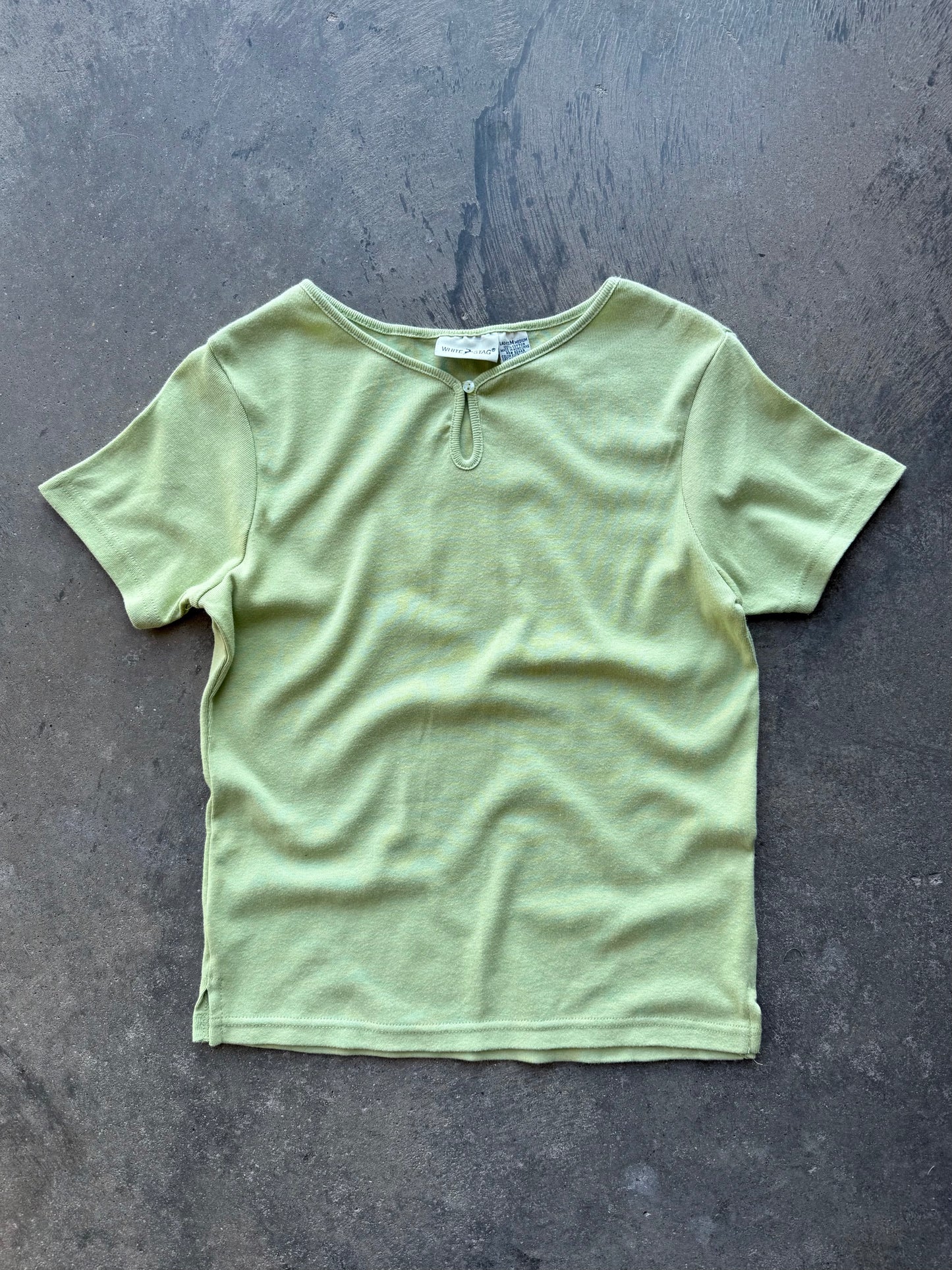 Keyhole Tee - M