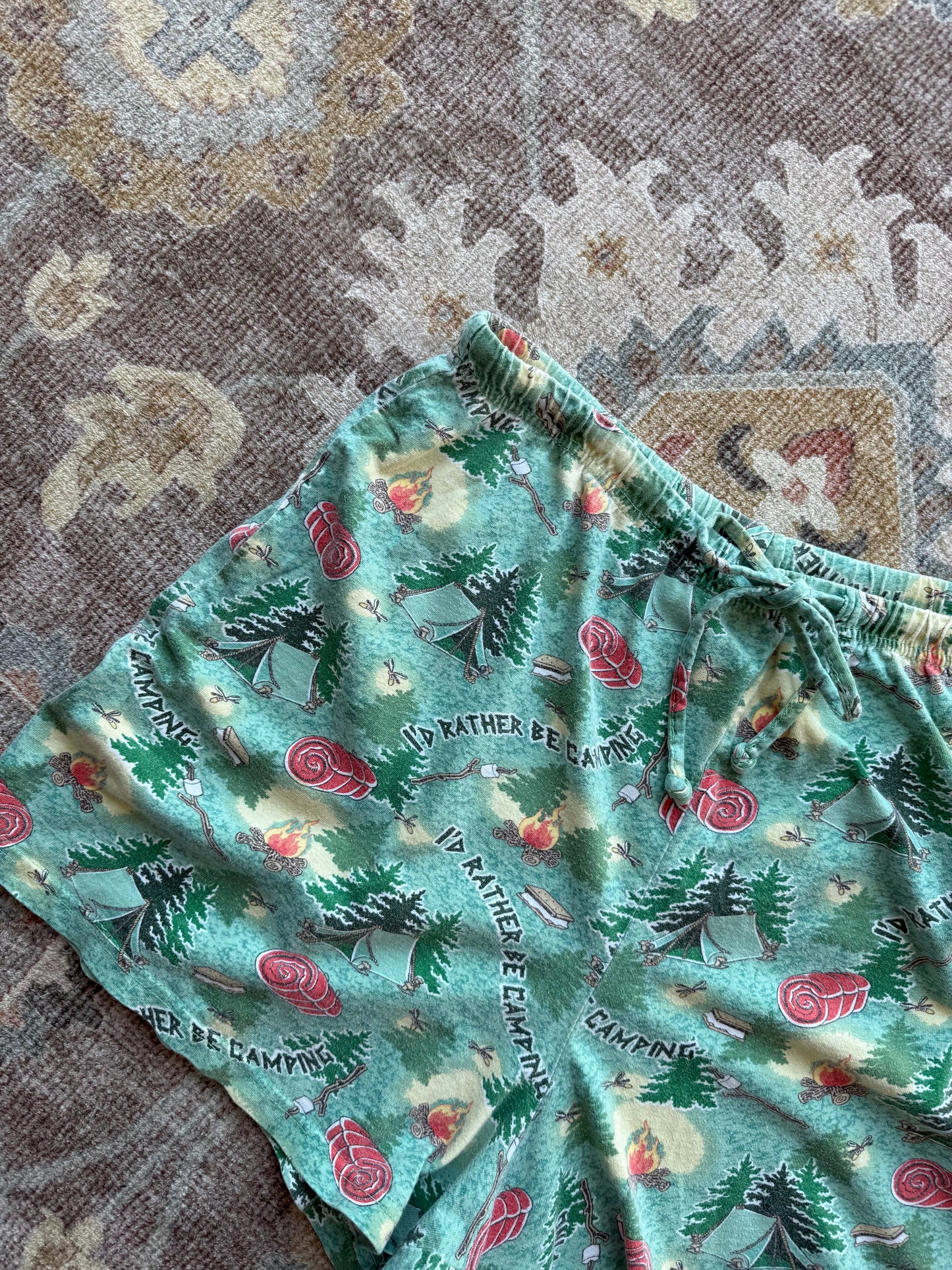 Camping Shorts - L