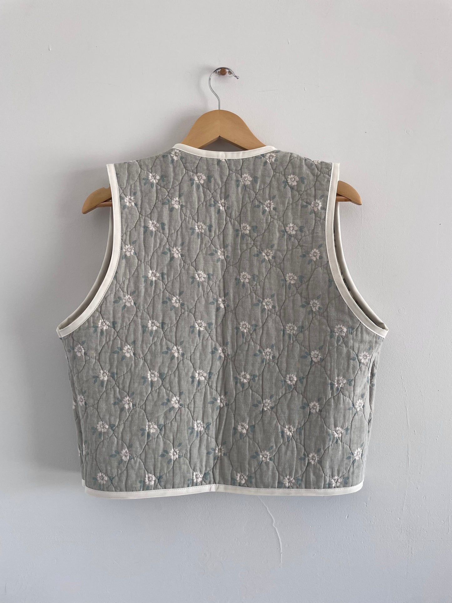 Quilt Tie Vest - L