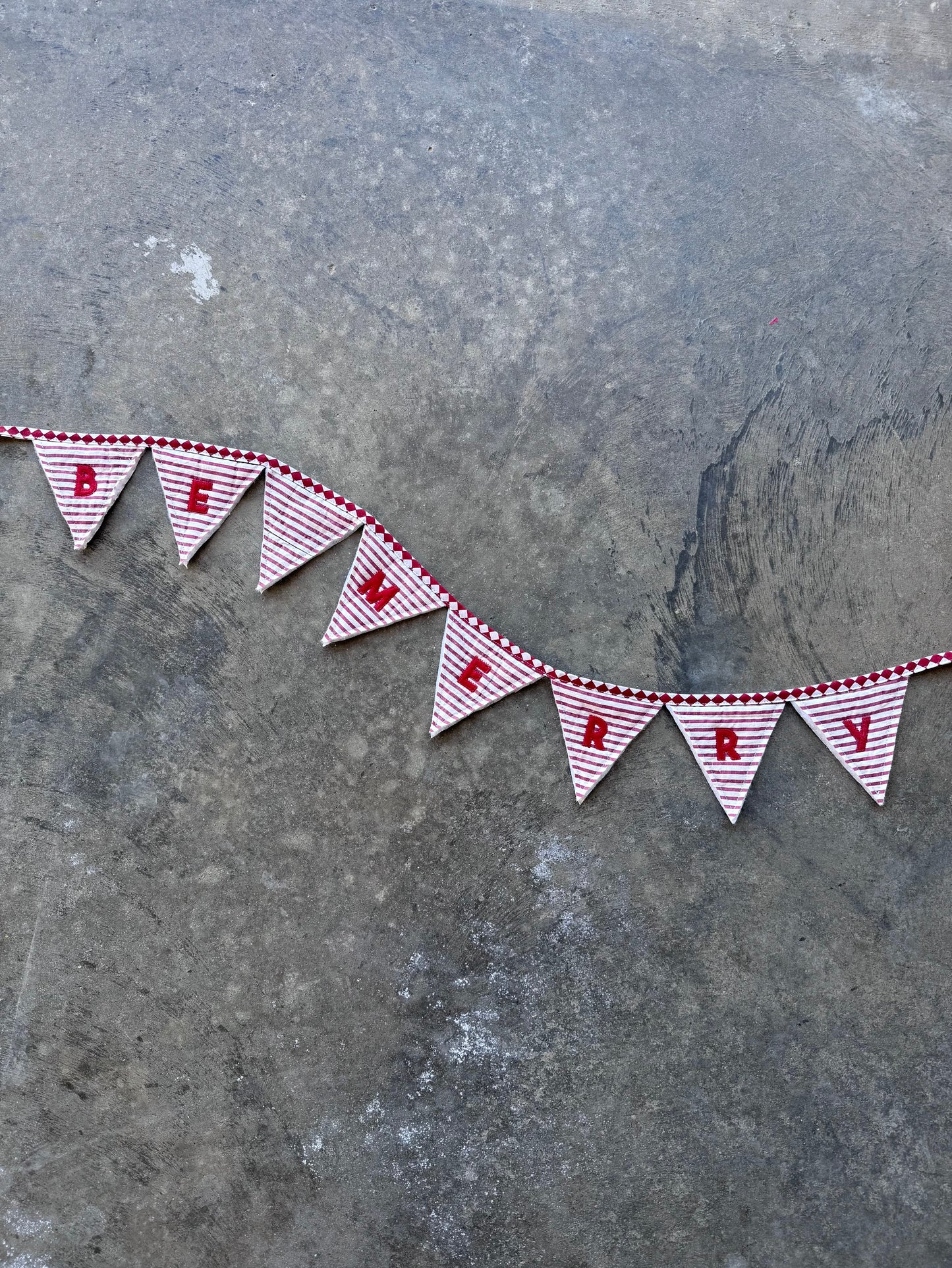 Holiday Banner - Be Merry