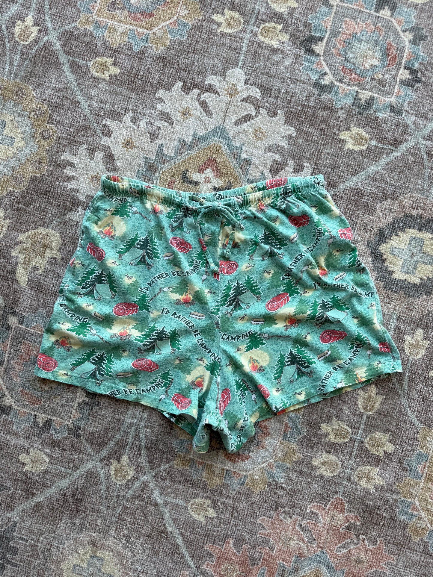 Camping Shorts - L