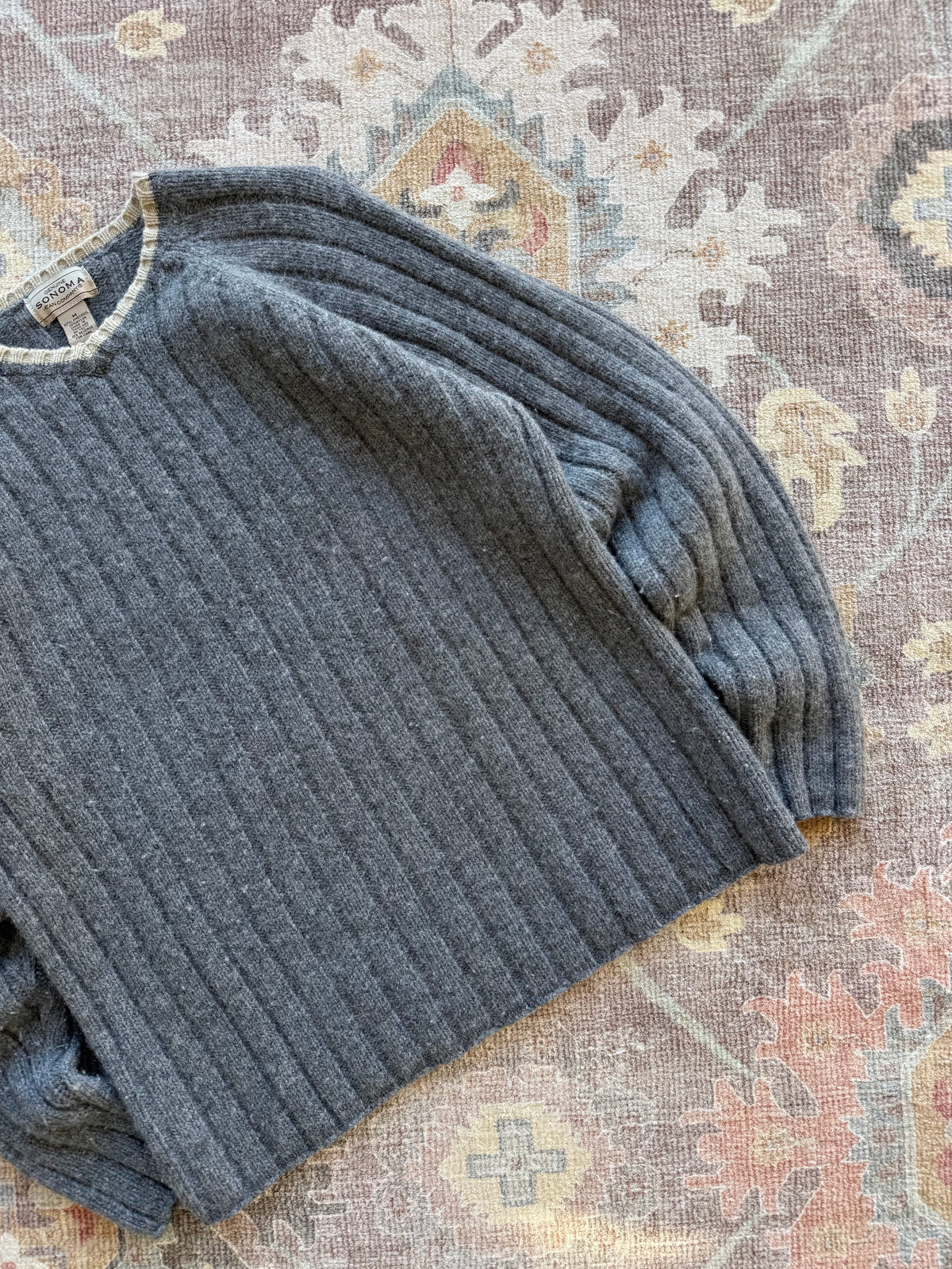Sweater - M