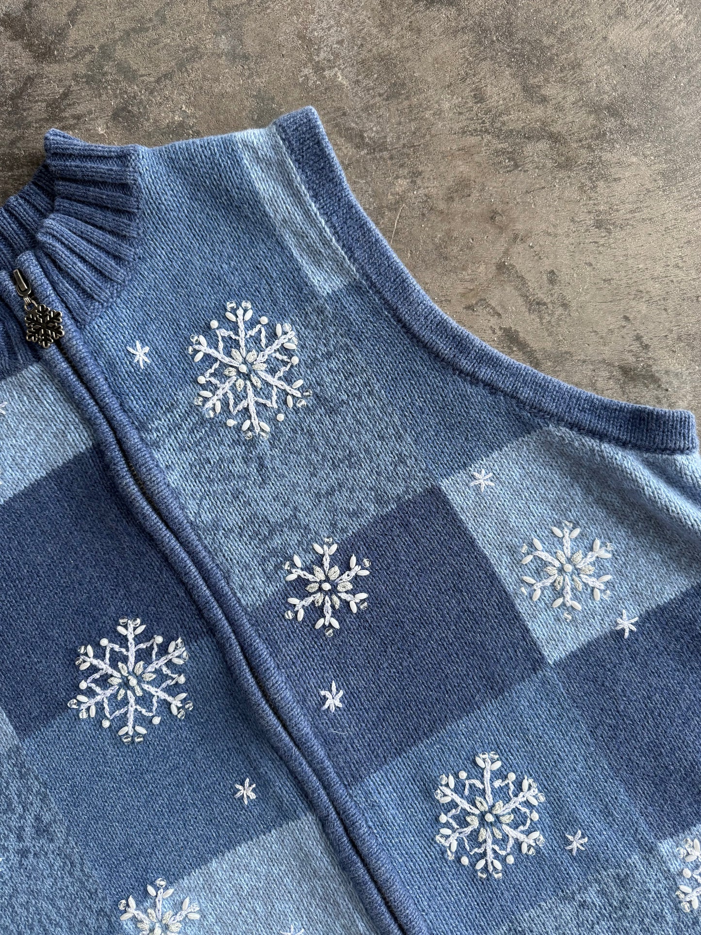 Snowflake Sweater Vest - PL