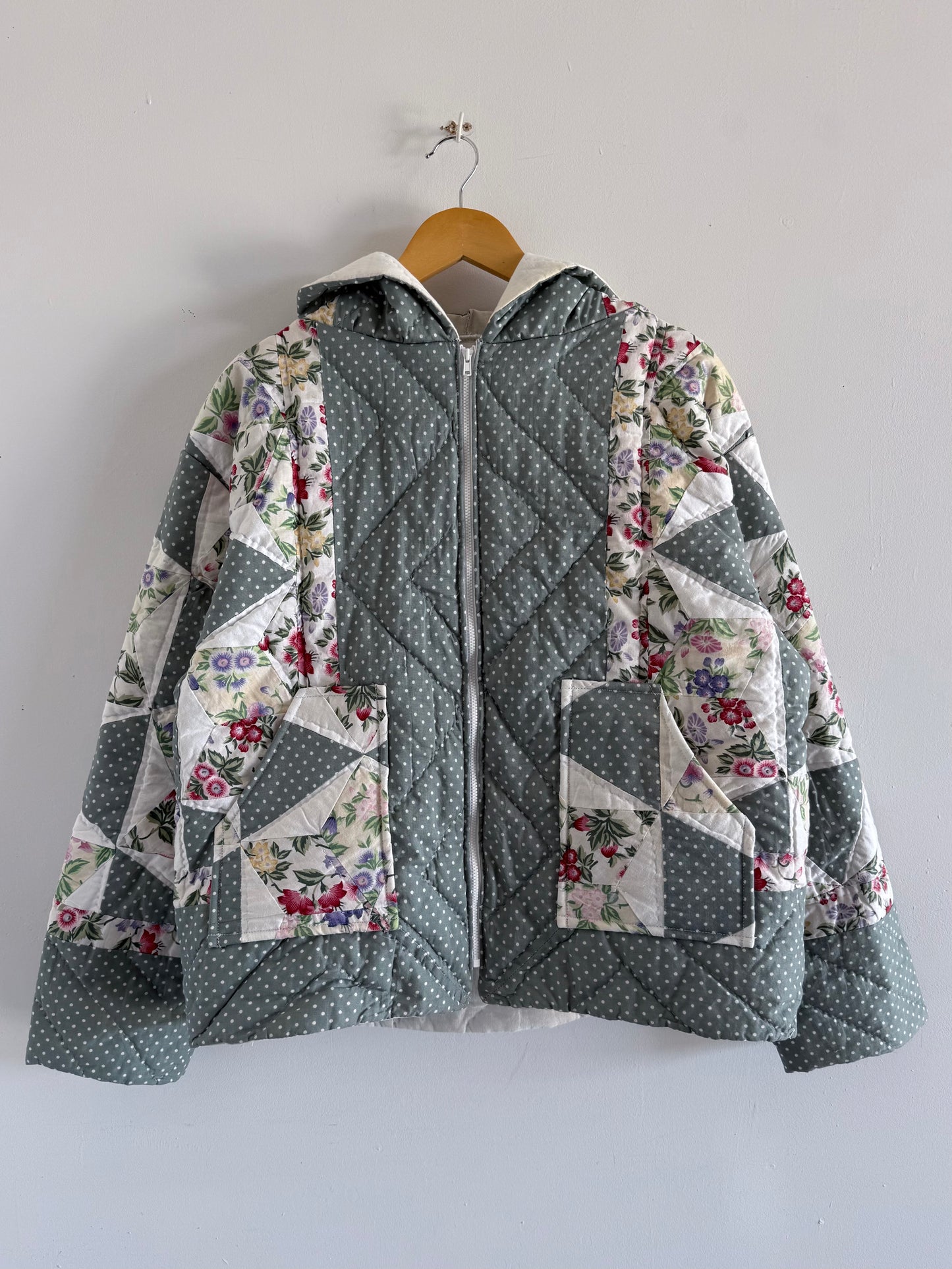 Quilt Hooded Jacket - L