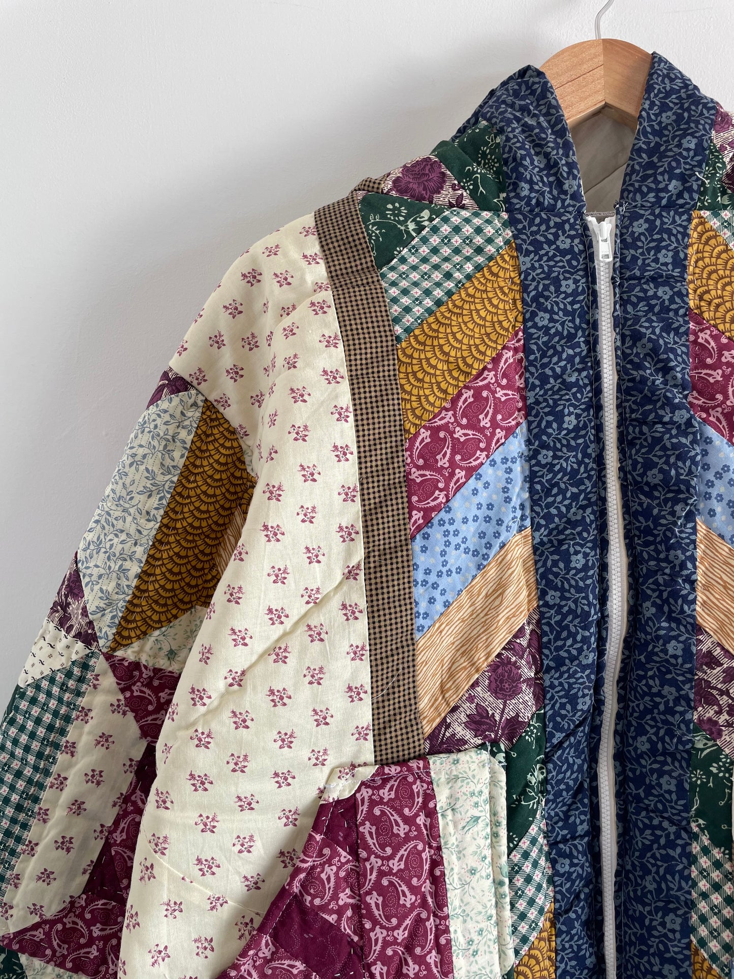 Quilt Hooded Jacket - M