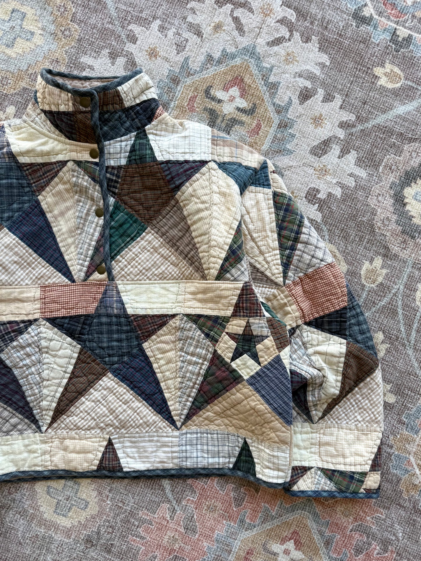 Quilt Snap Button Pullover - L