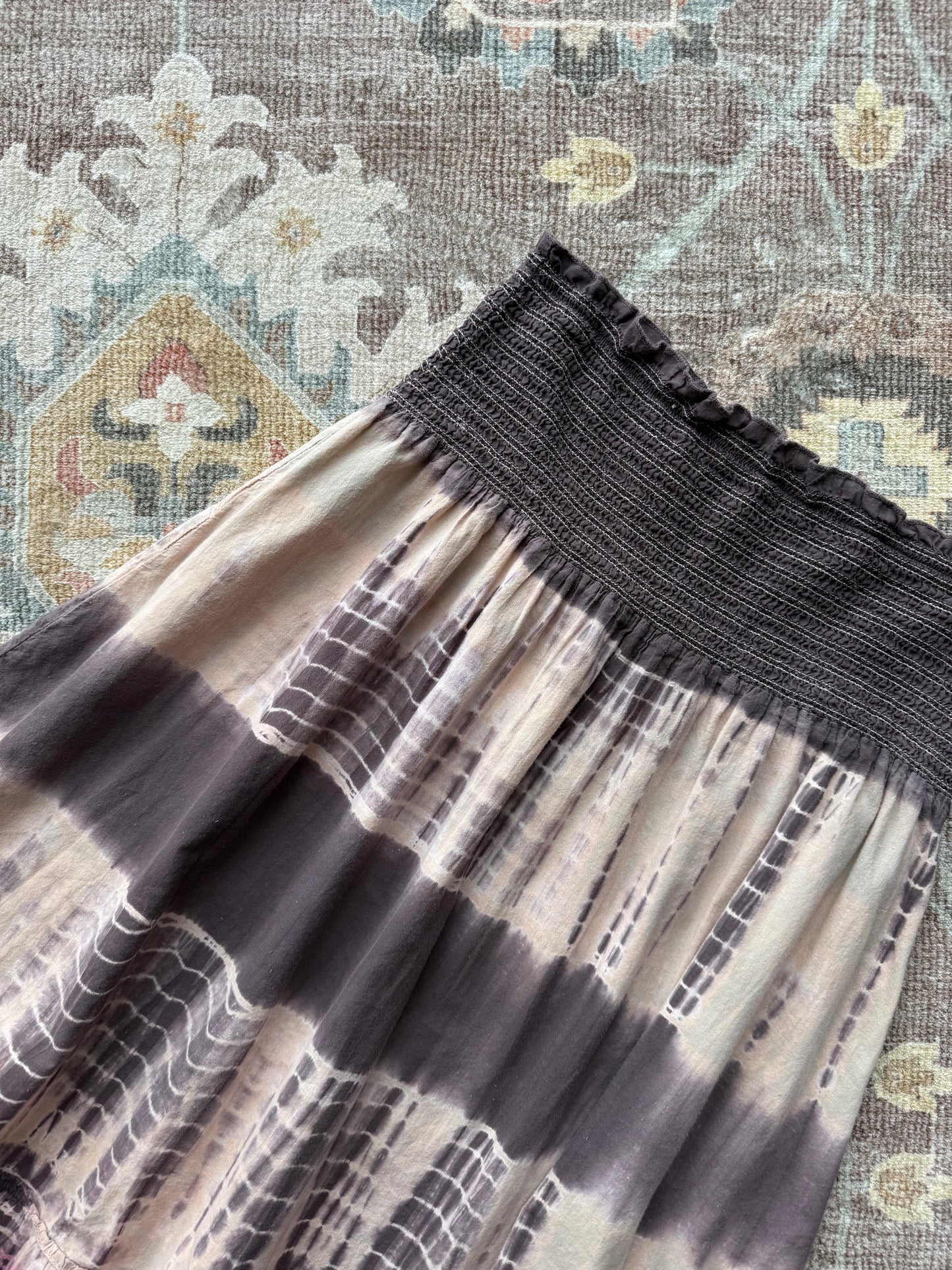 Flowy Skirt - L