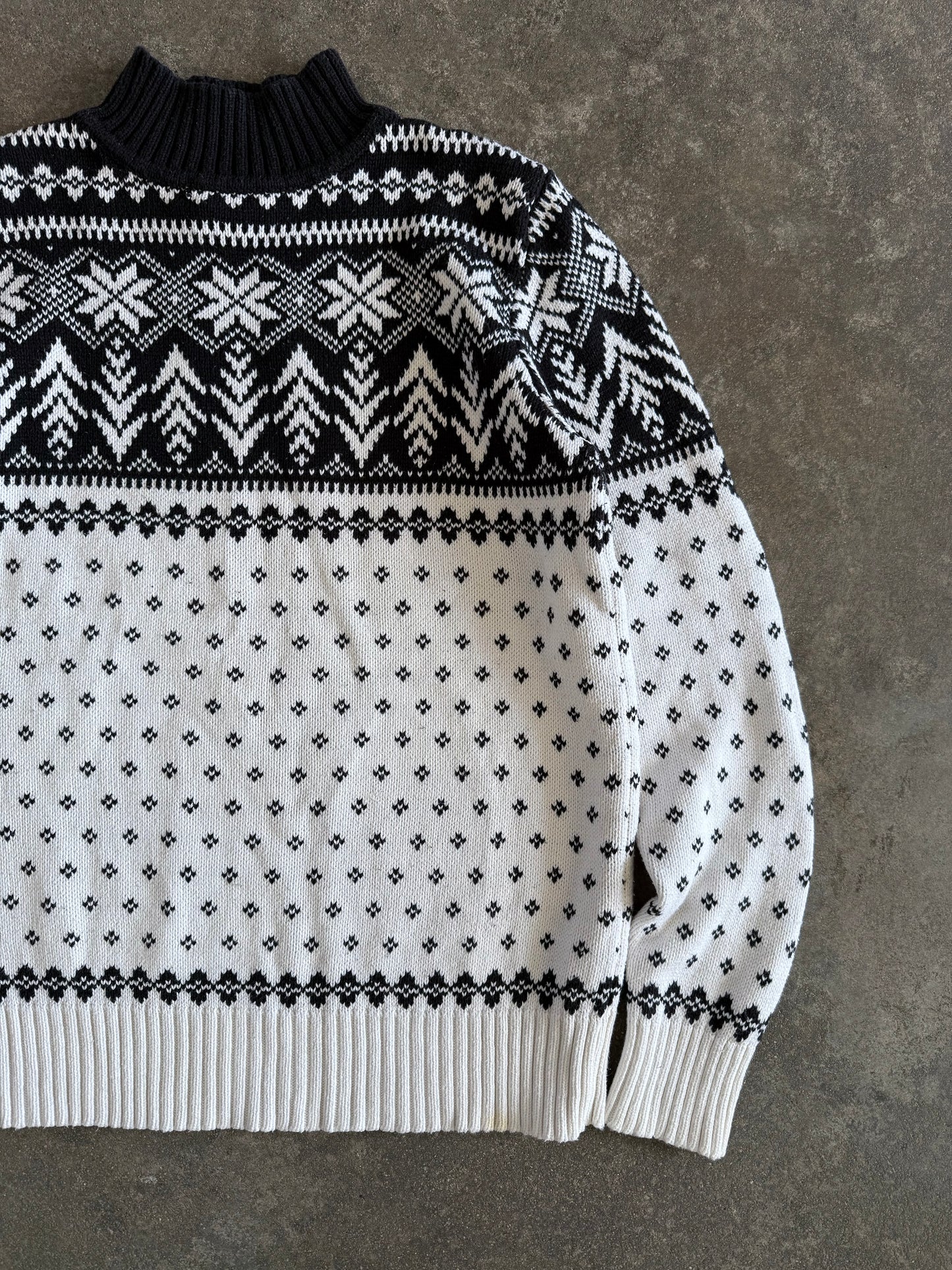 Nordic Turtleneck Sweater - L